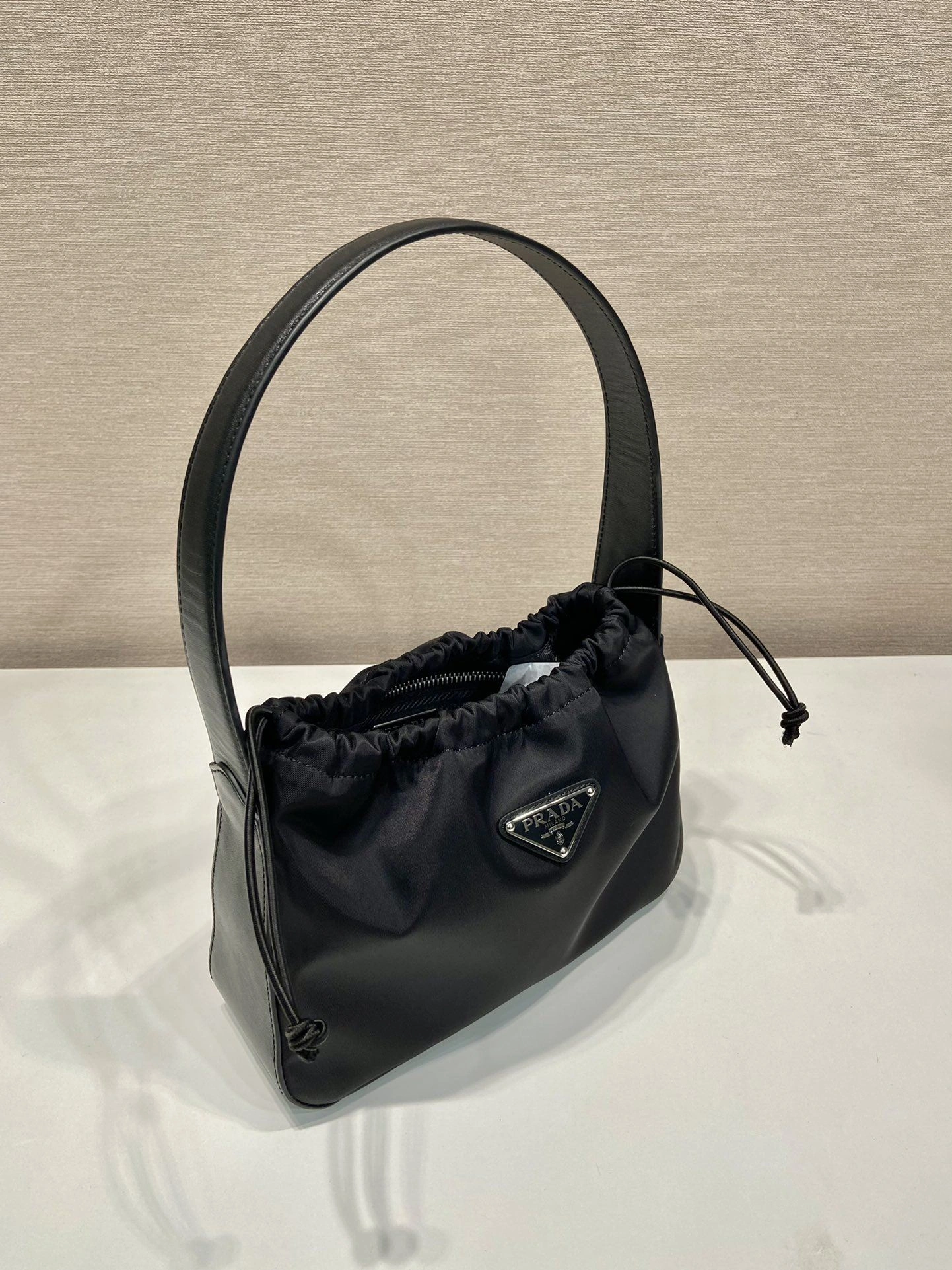 Prada Top Handle Bags 4099A-0557