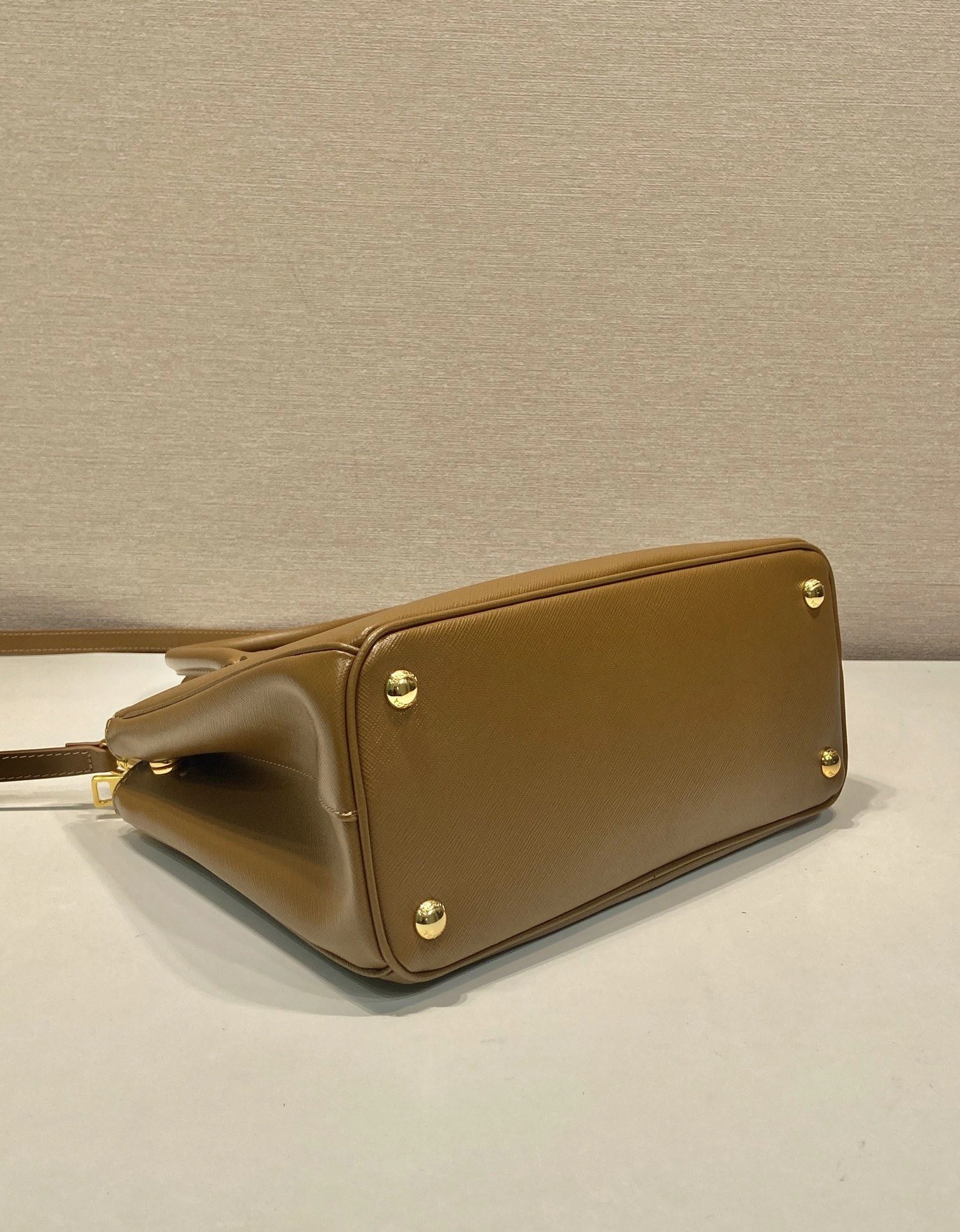 Prada Top Handle Bags 4099A-0576