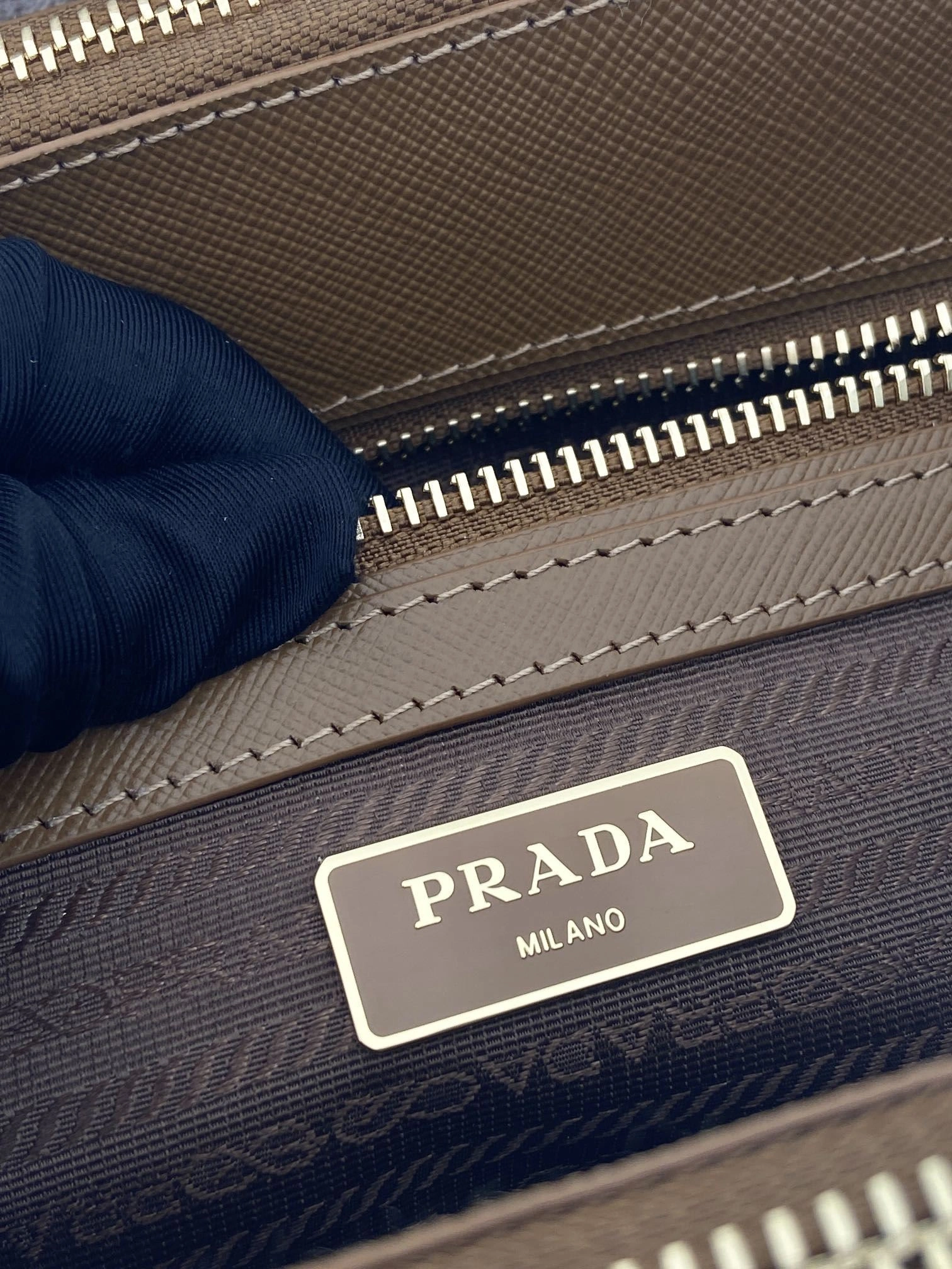 Prada Top Handle Bags 4099A-0576