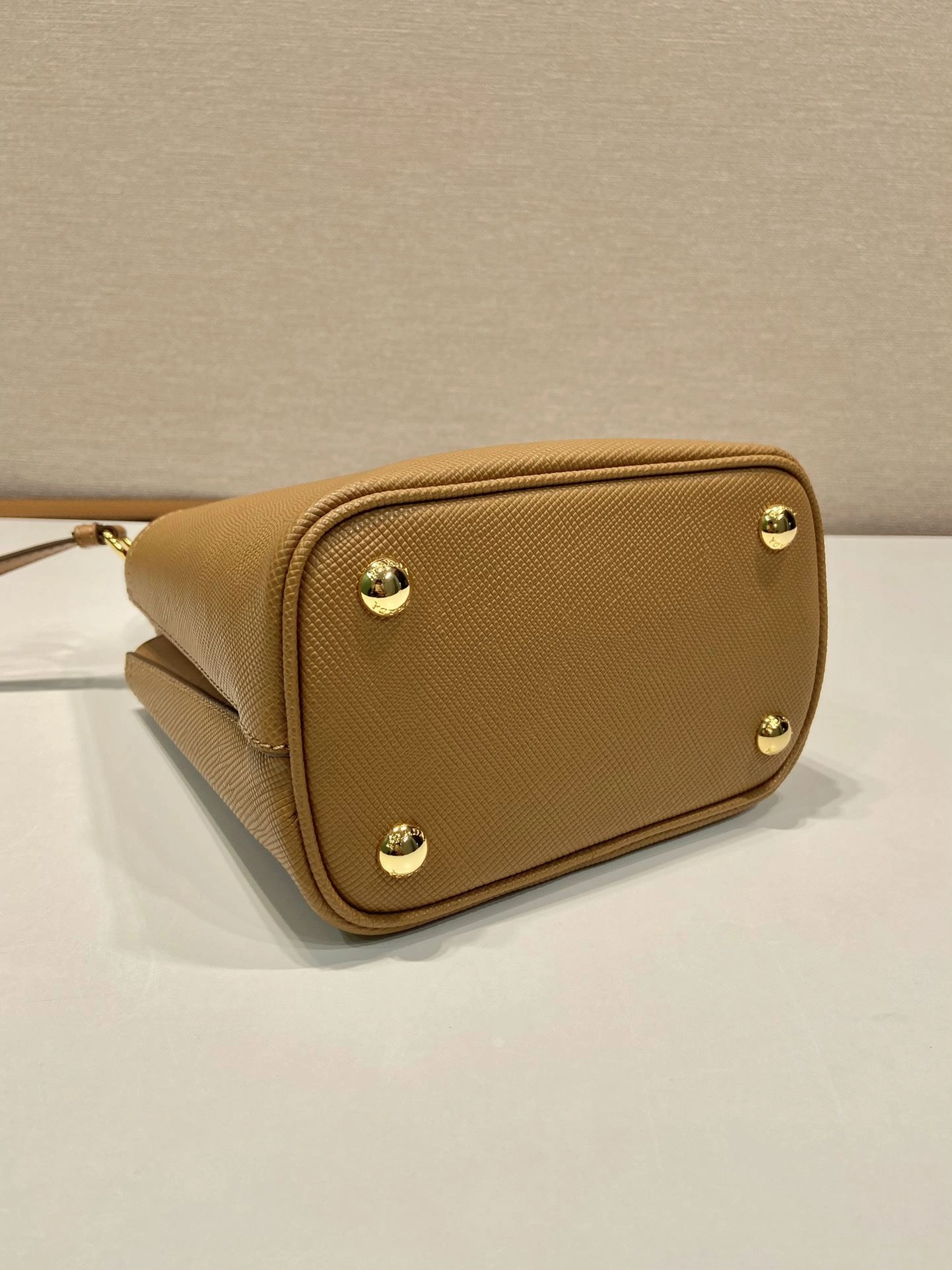 Prada Top Handle Bags 4099A-0579