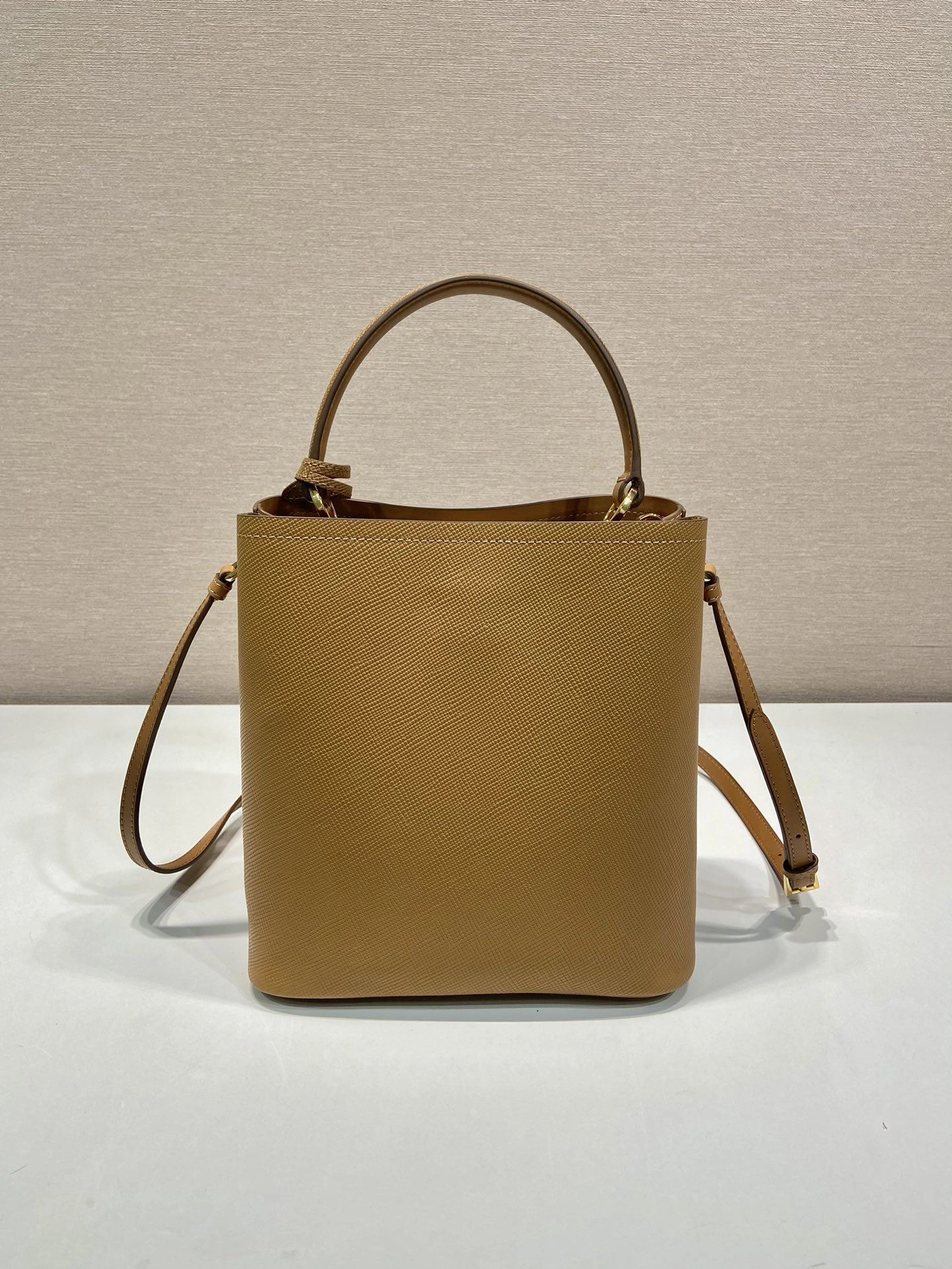 Prada Top Handle Bags 4099A-0580