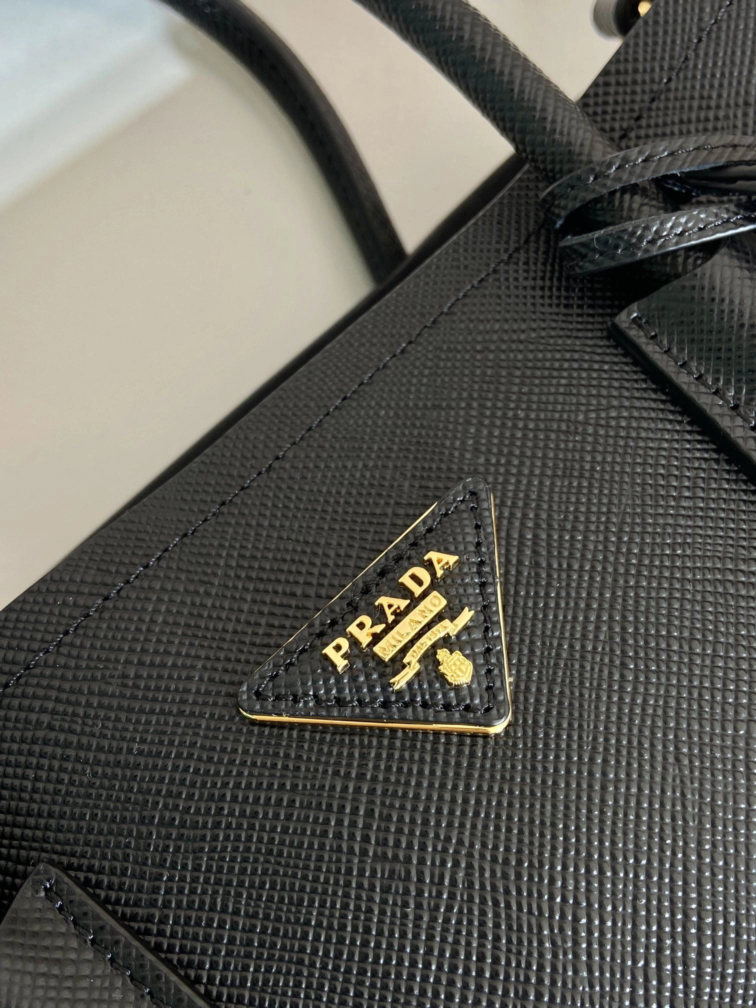 Prada Top Handle Bags 4099A-0582