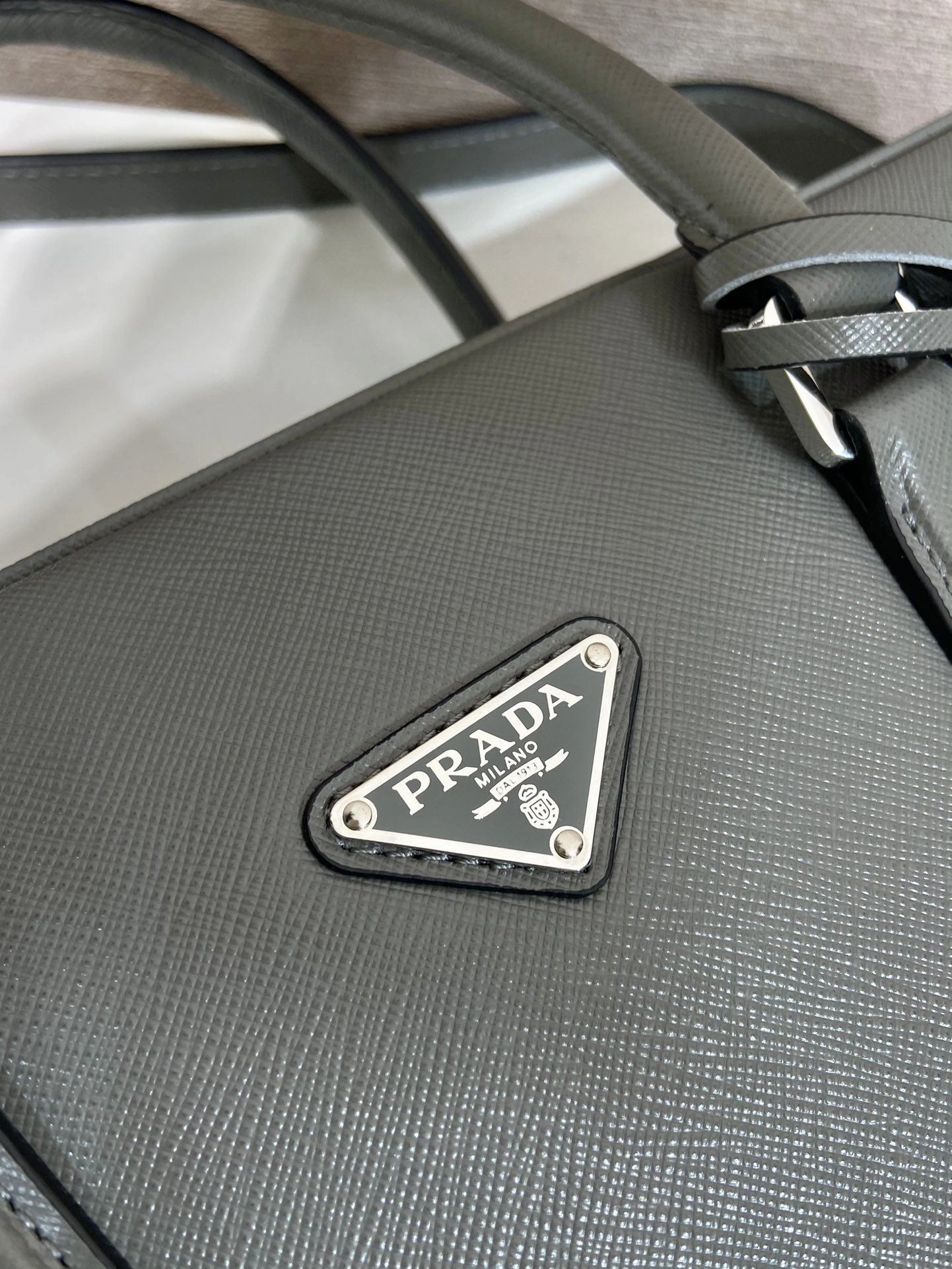 Prada Briefcase 4099A-0589