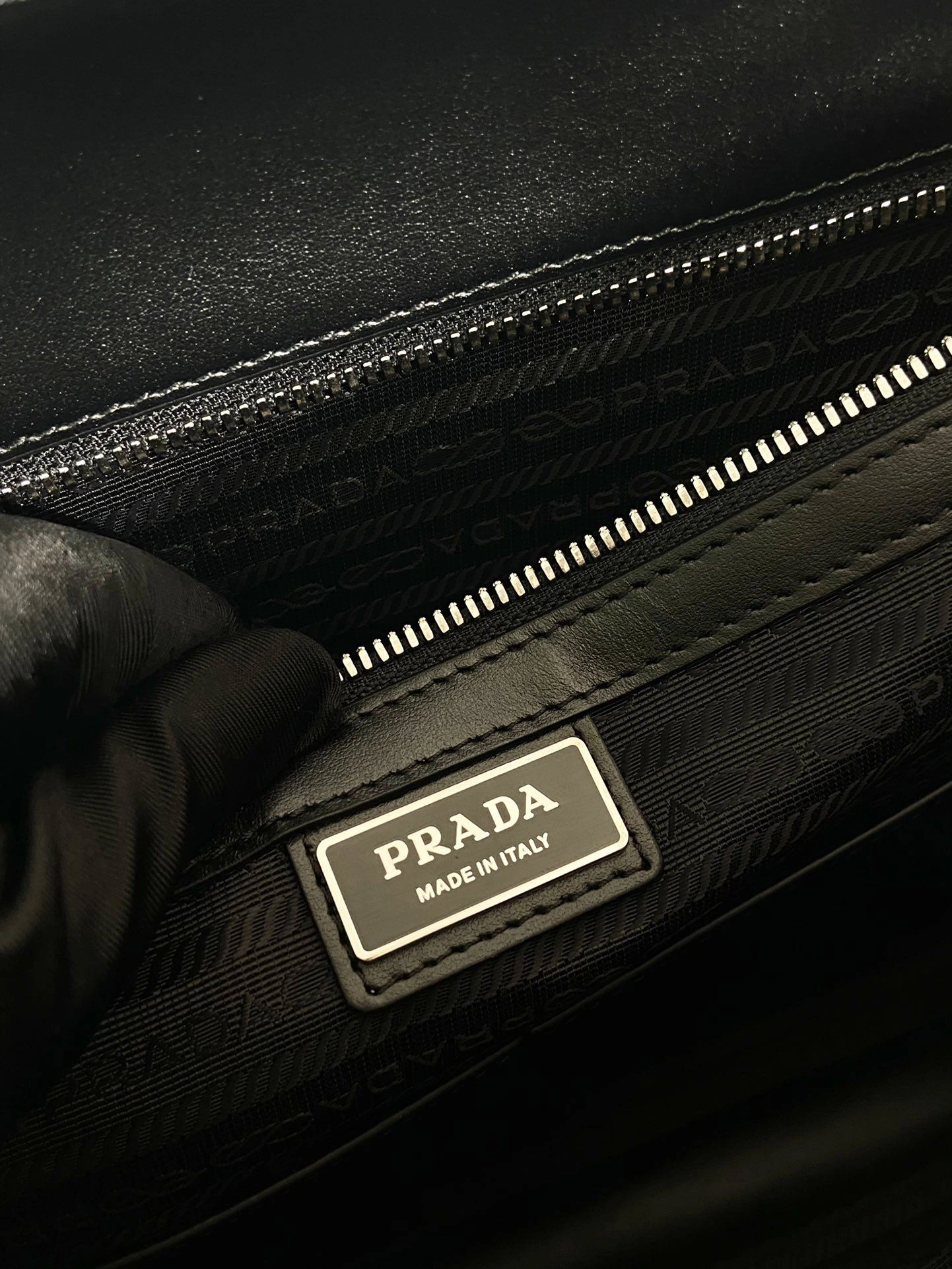 Prada Briefcase 4099A-0589