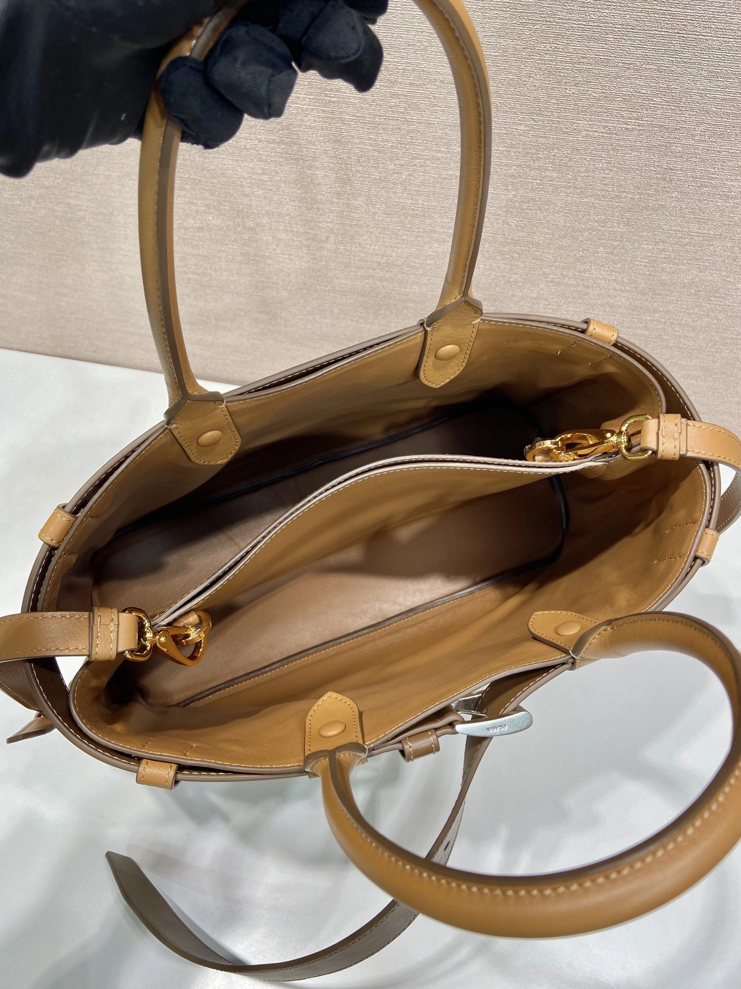 Prada Top Handle Bags 4099A-0595