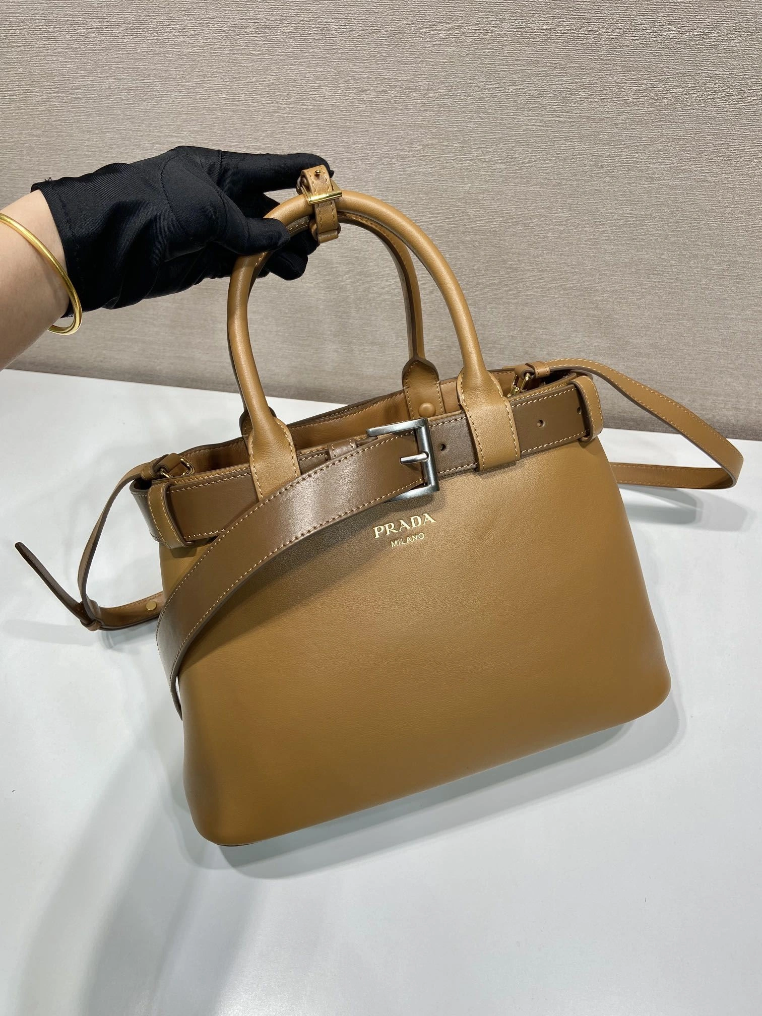 Prada Top Handle Bags 4099A-0596
