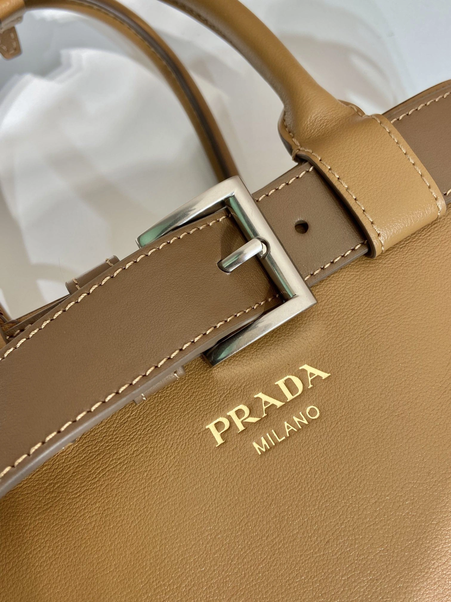 Prada Top Handle Bags 4099A-0596