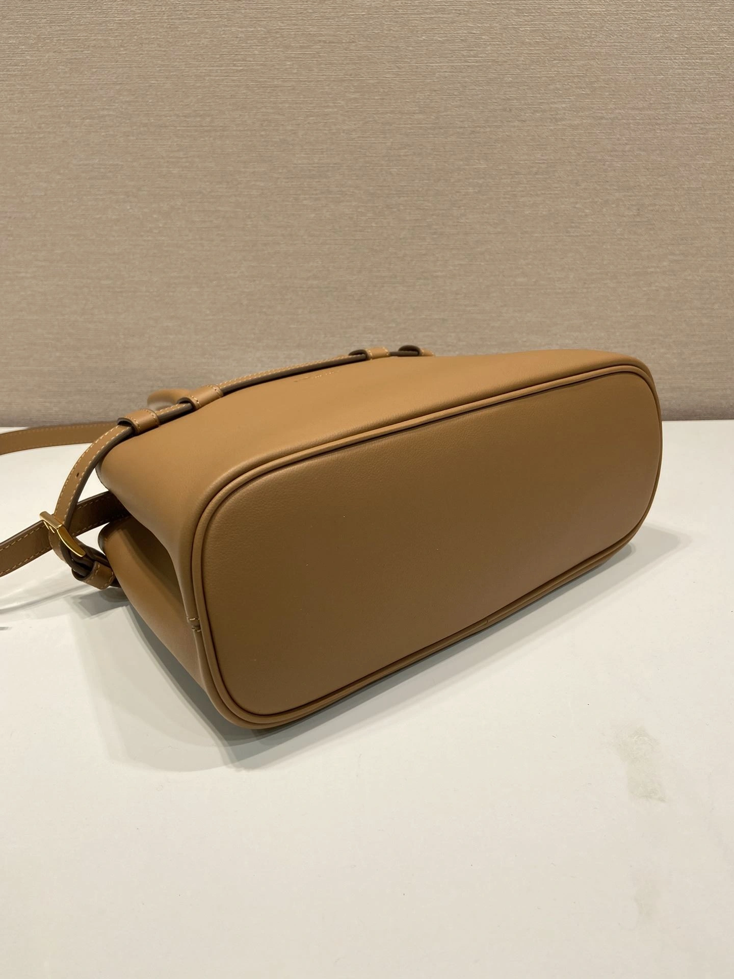 Prada Top Handle Bags 4099A-0597