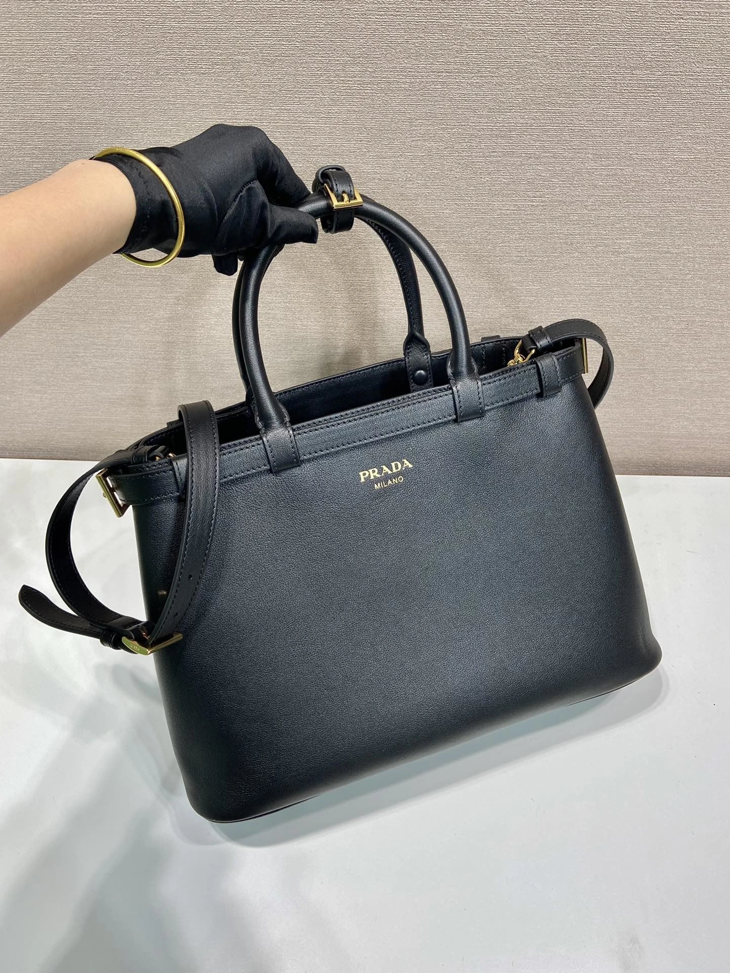 Prada Top Handle Bags 4099A-0599
