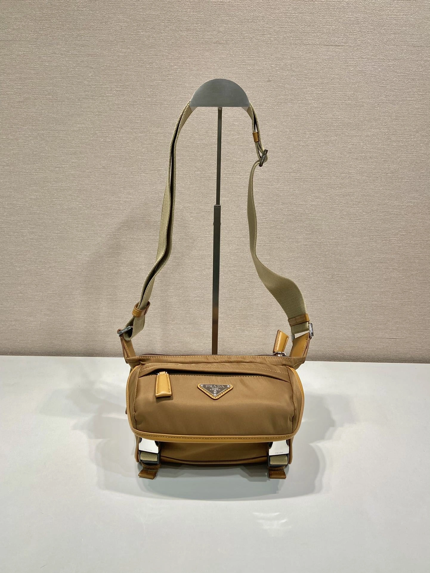 Prada Top Handle Bags 4099A-0604