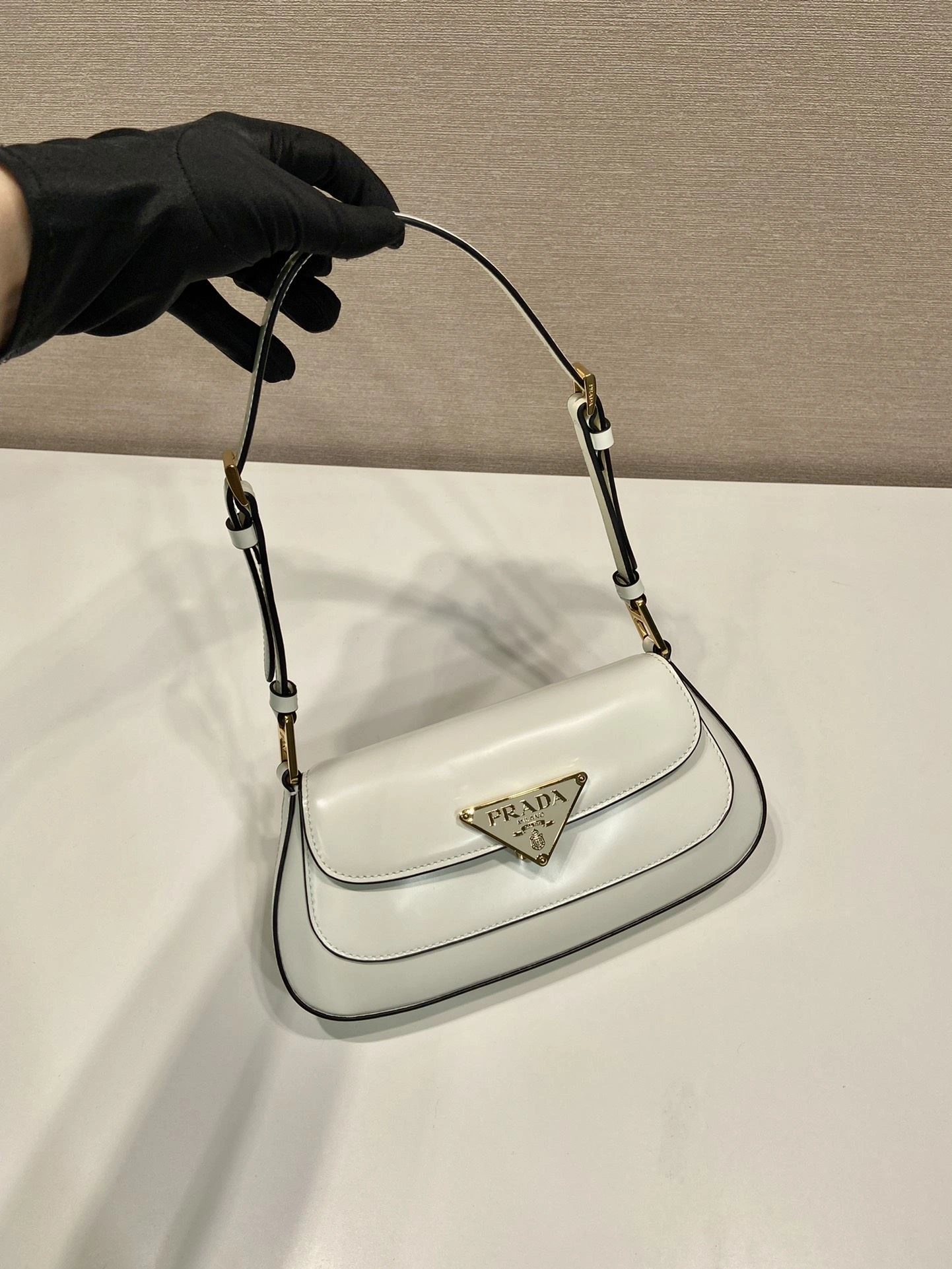 Prada Top Handle Bags 4099A-0609