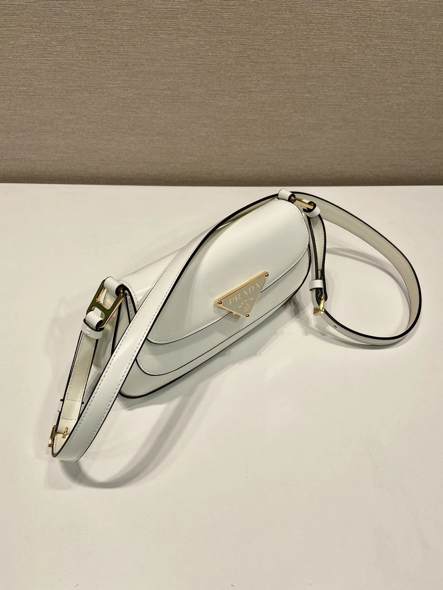 Prada Top Handle Bags 4099A-0609