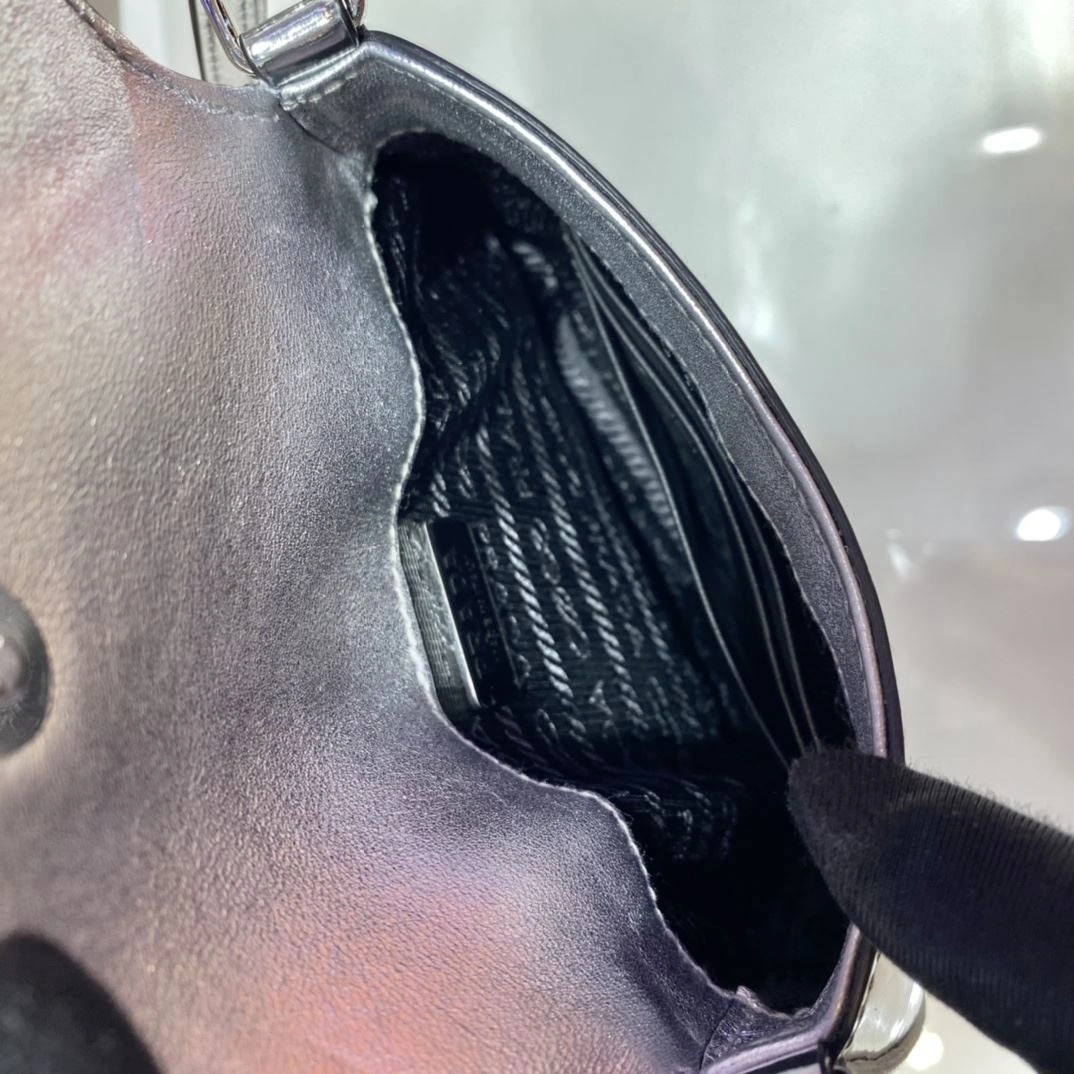 Prada Top Handle Bags 4099A-0613