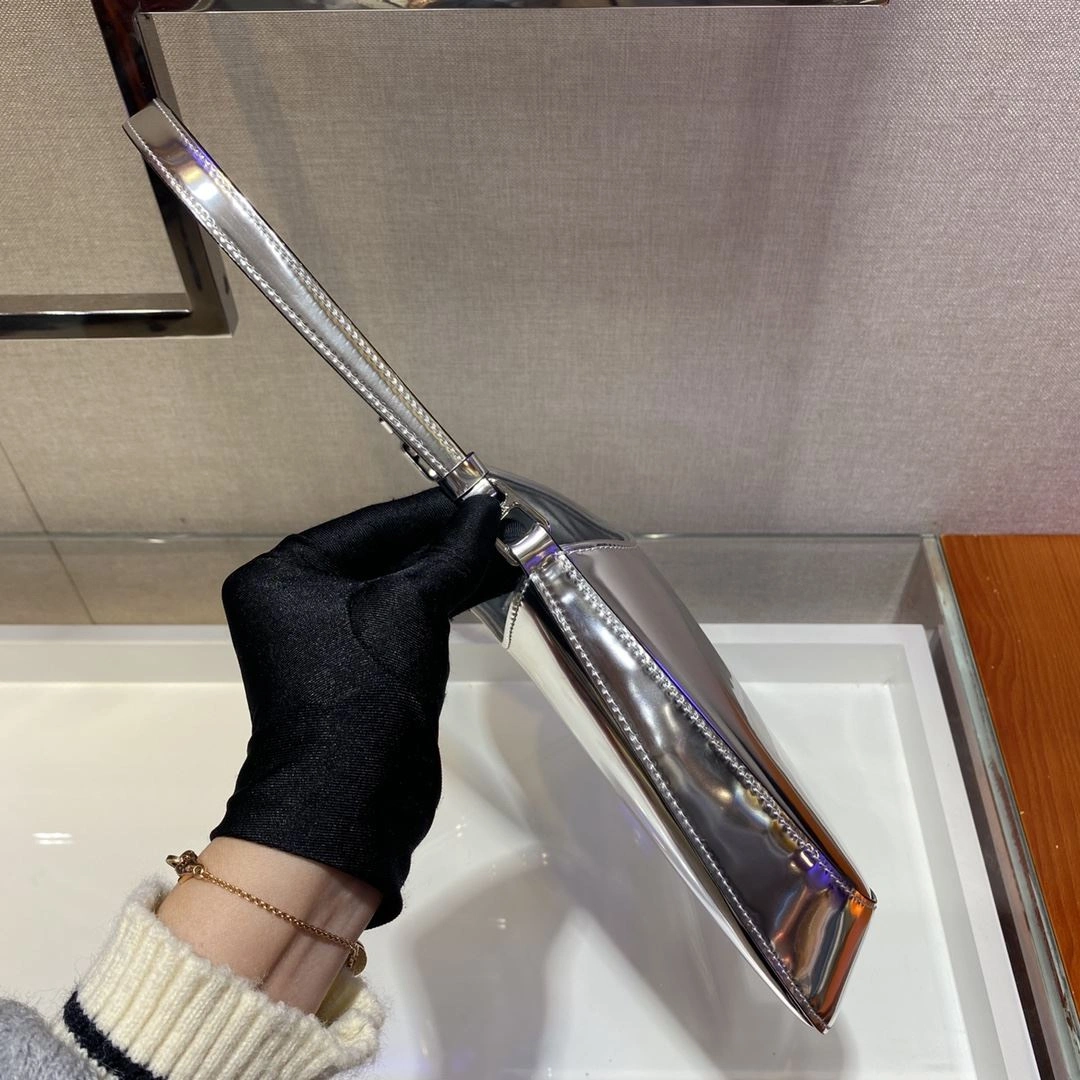 Prada Top Handle Bags 4099A-0615