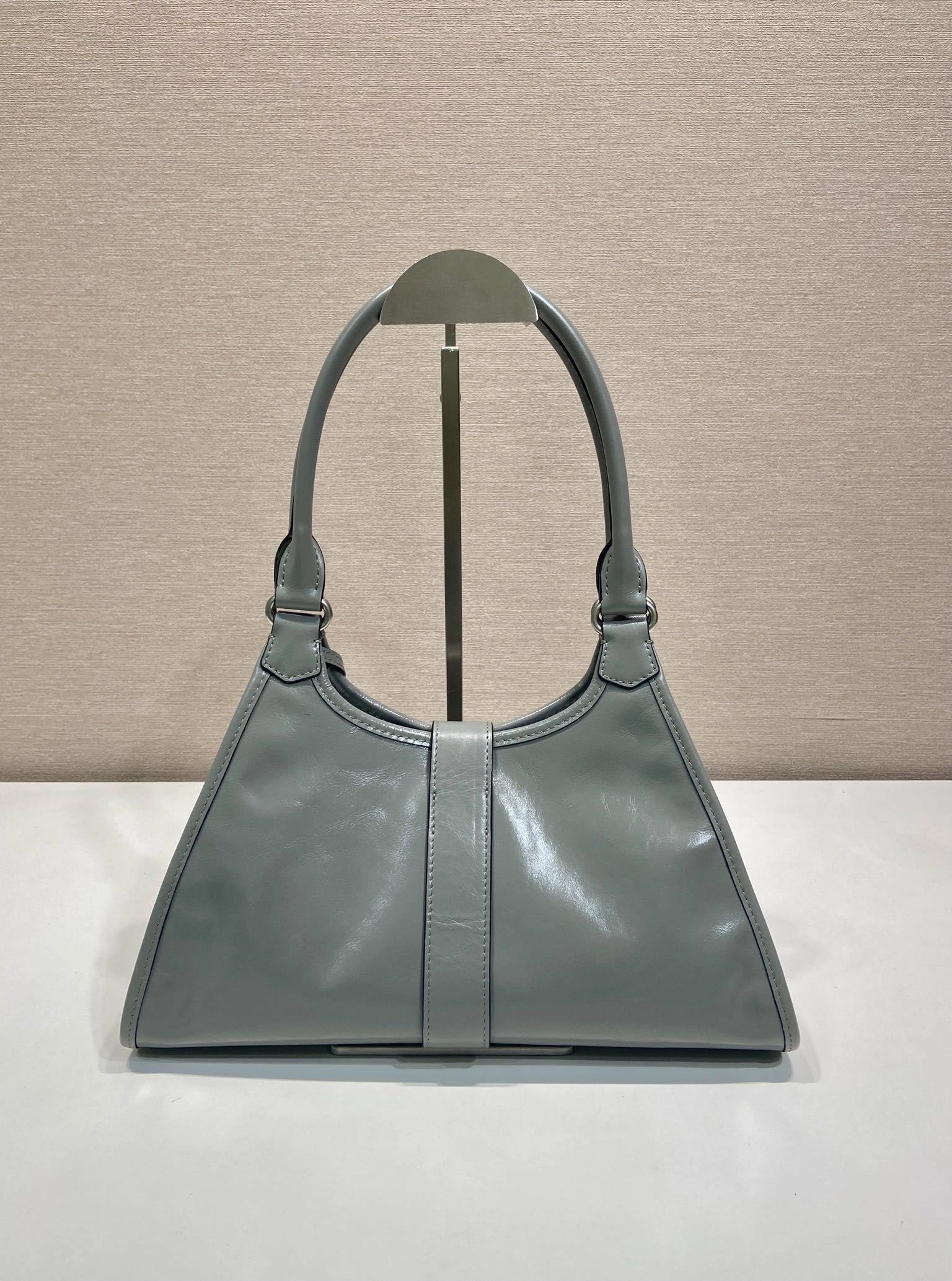 Prada Top Handle Bags 4099A-0631