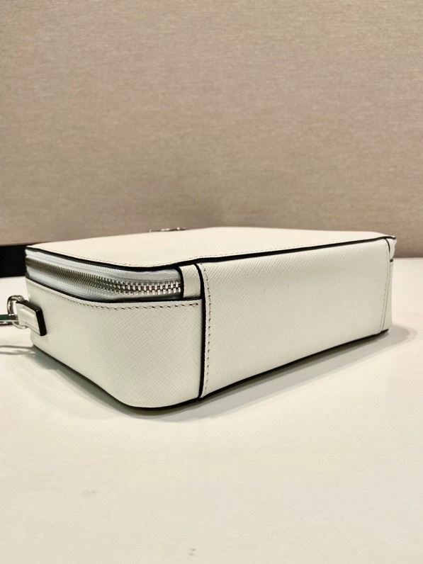 Prada Top Handle Bags 4099A-0650