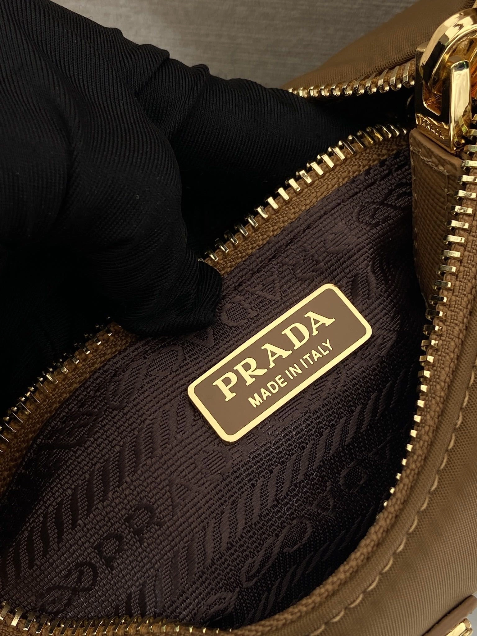 Prada Top Handle Bags 4099A-0653