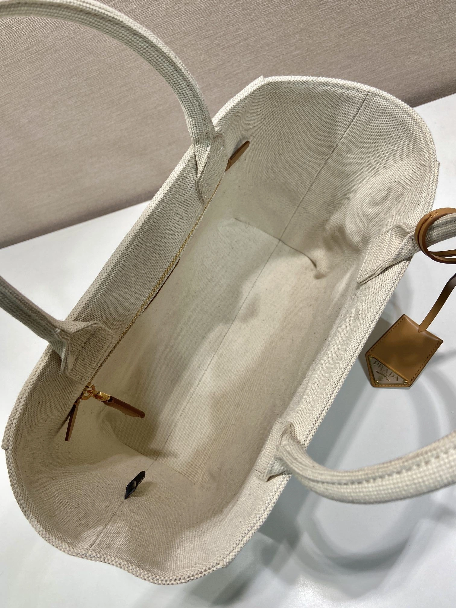 Prada Top Handle Bags 4099A-0662