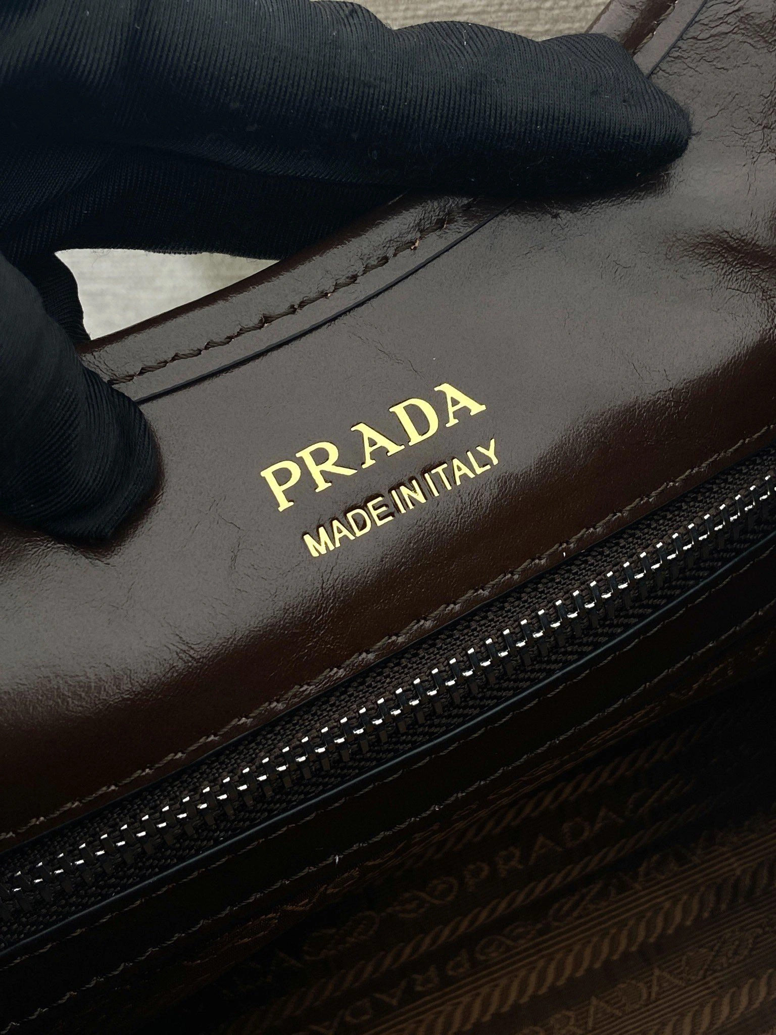 Prada Top Handle Bags 4099A-0666