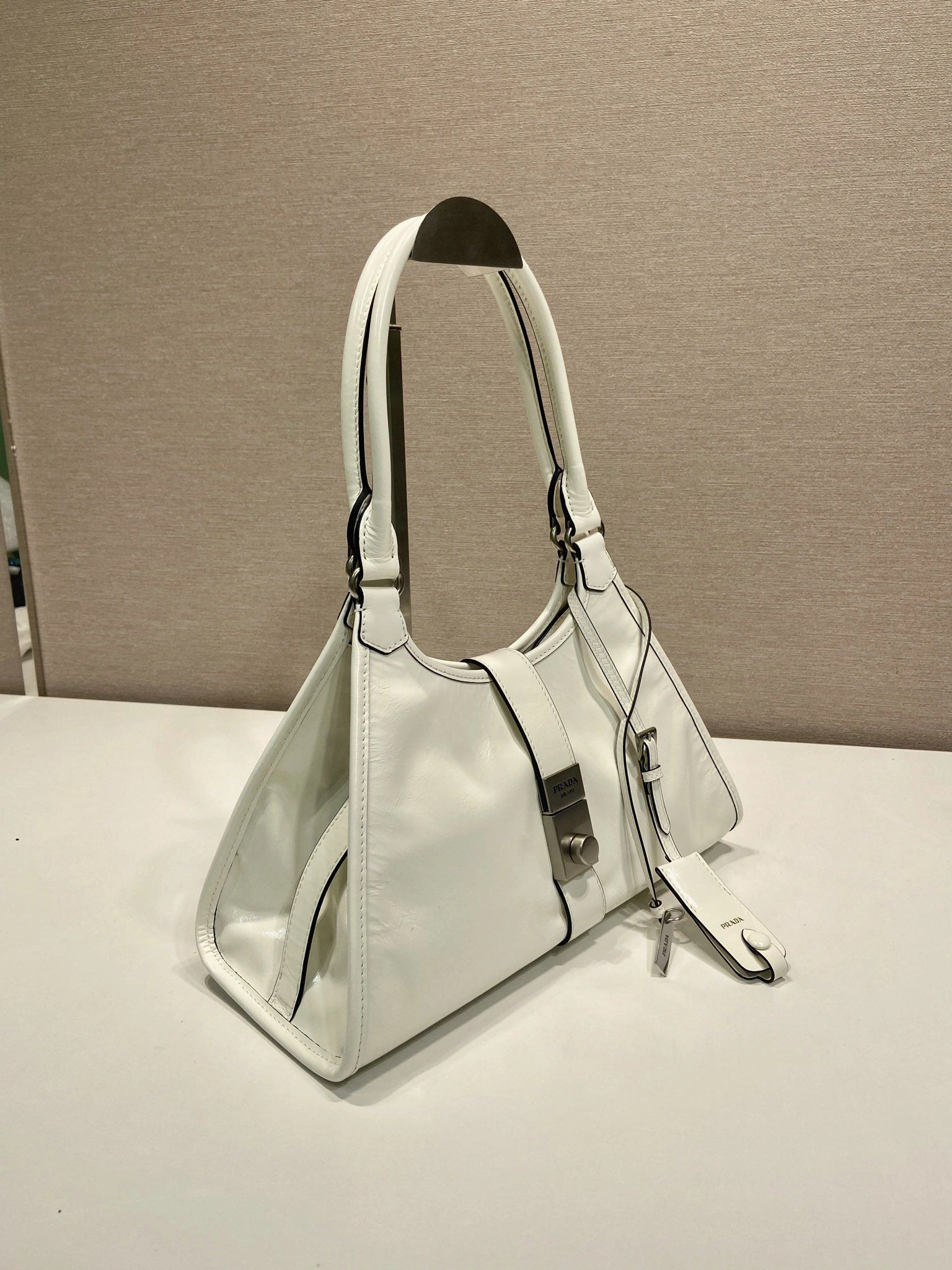 Prada Top Handle Bags 4099A-0667