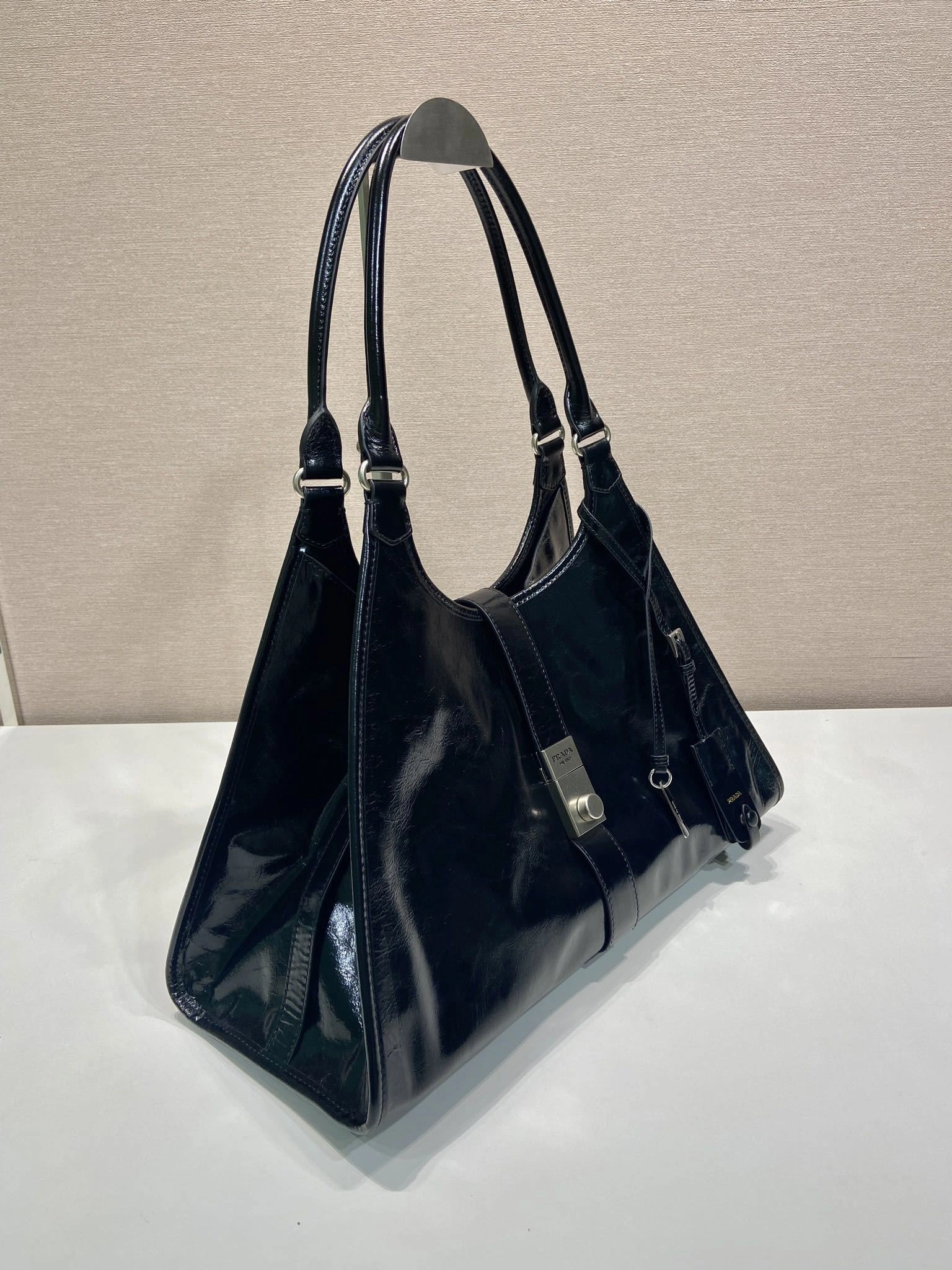 Prada Top Handle Bags 4099A-0671