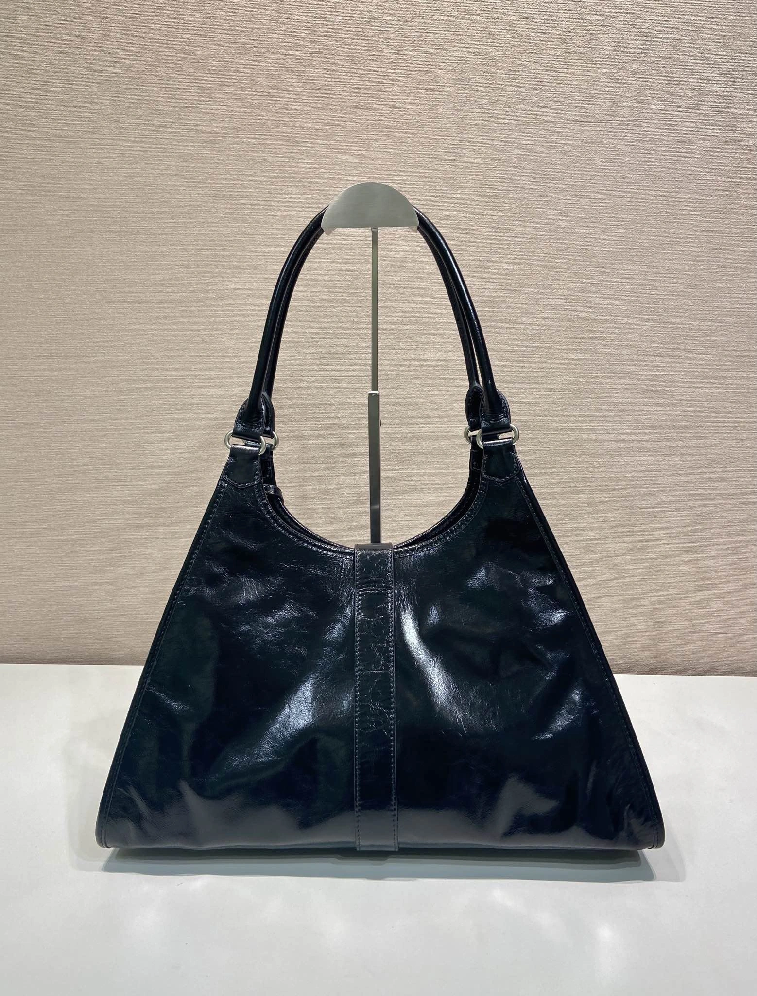 Prada Top Handle Bags 4099A-0671