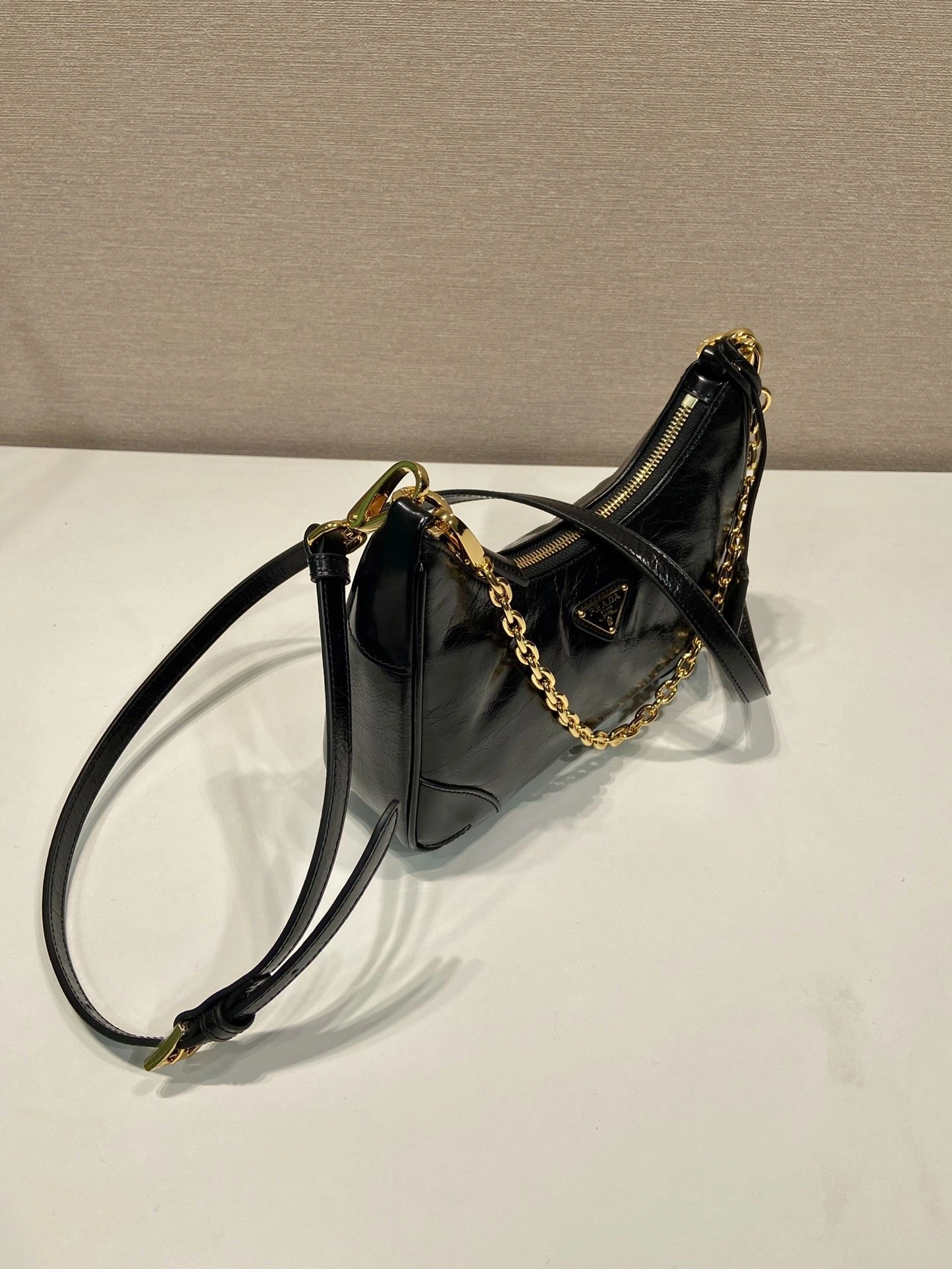 Prada Top Handle Bags 4099A-0701