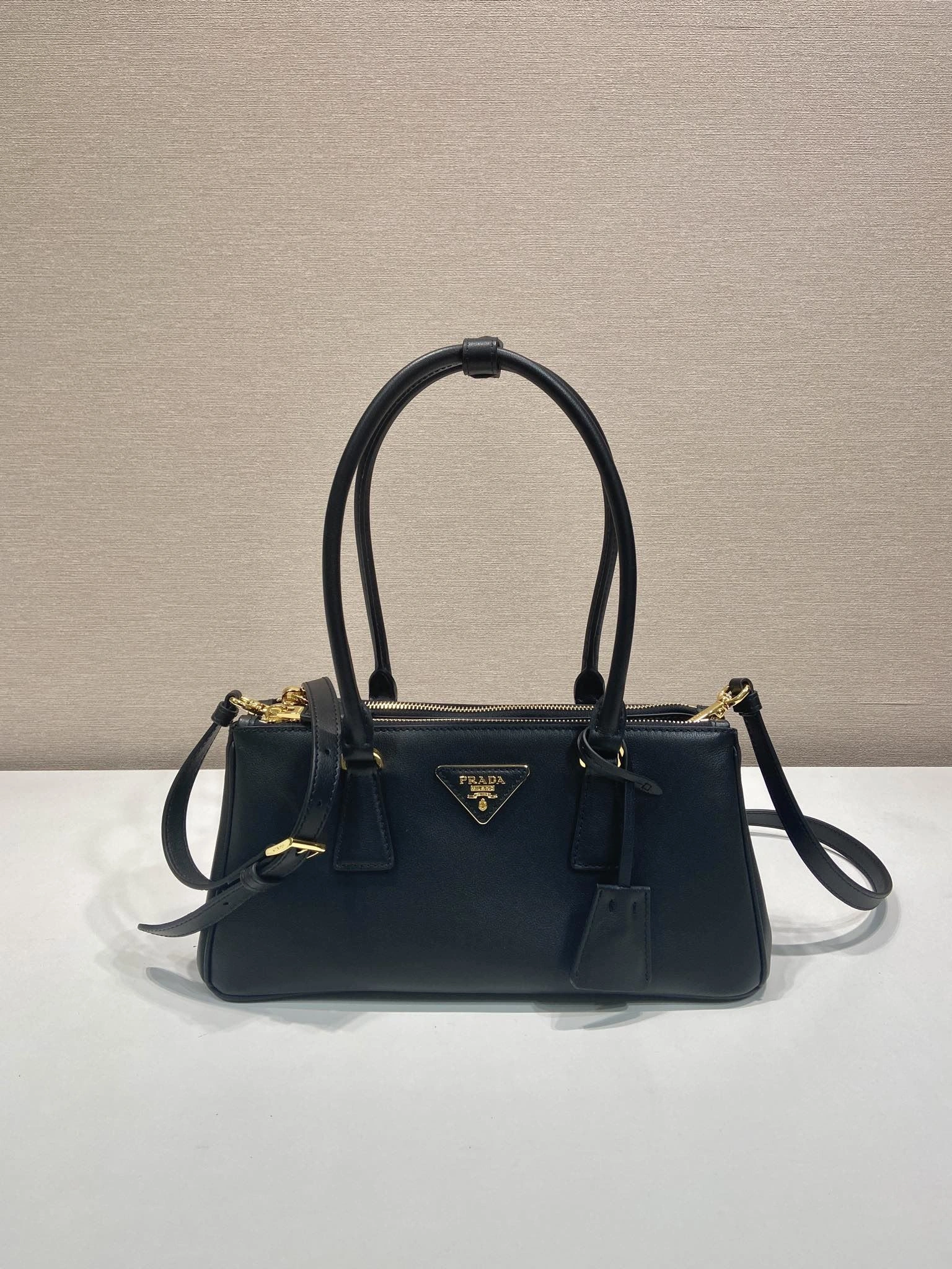Prada Top Handle Bags 4099A-0703
