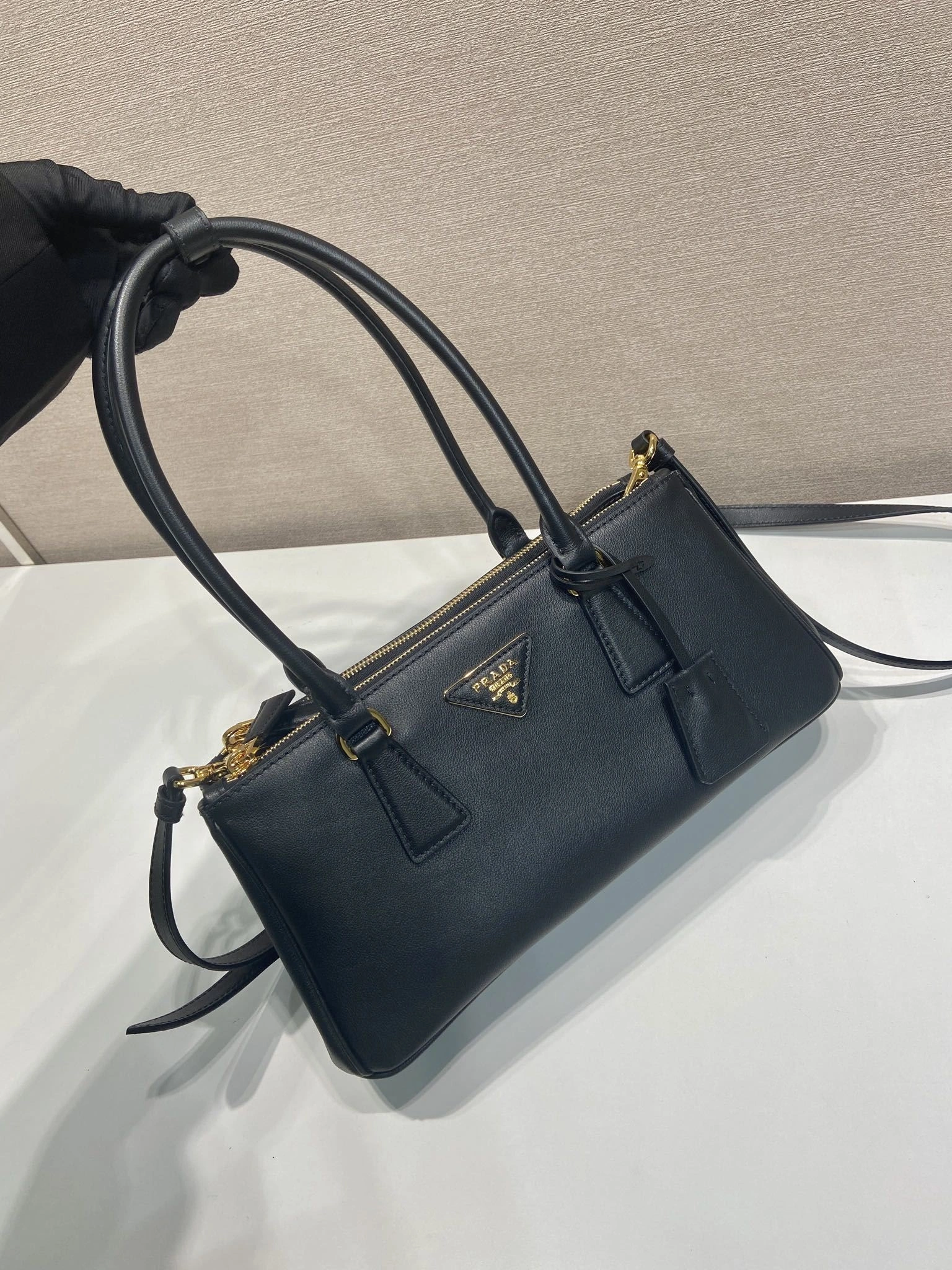 Prada Top Handle Bags 4099A-0703