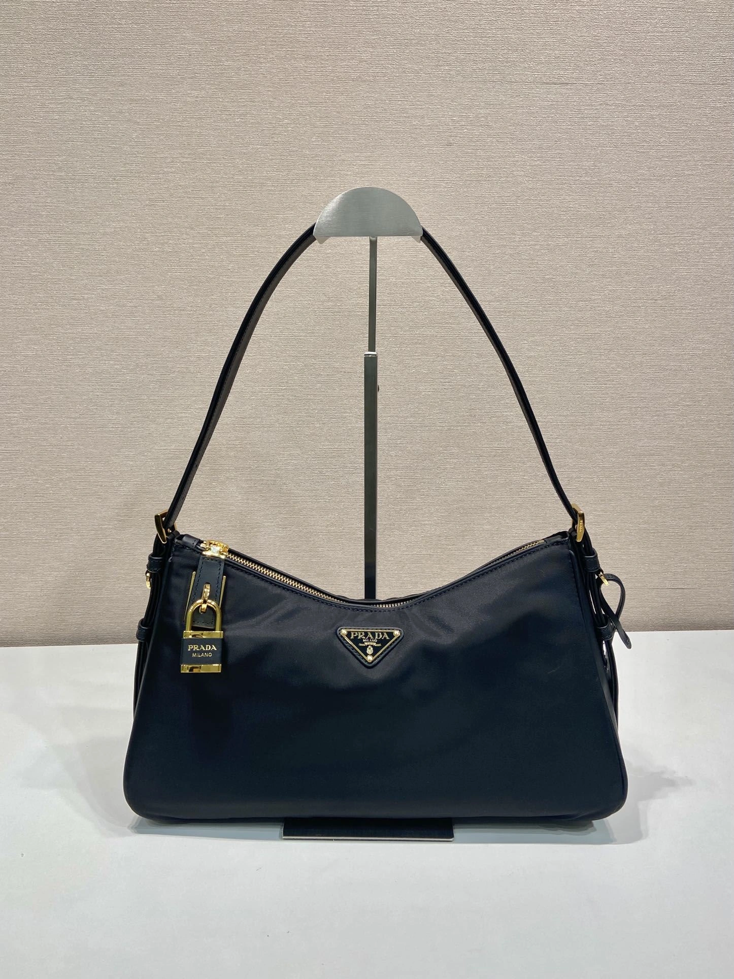 Prada Top Handle Bags 4099A-0717
