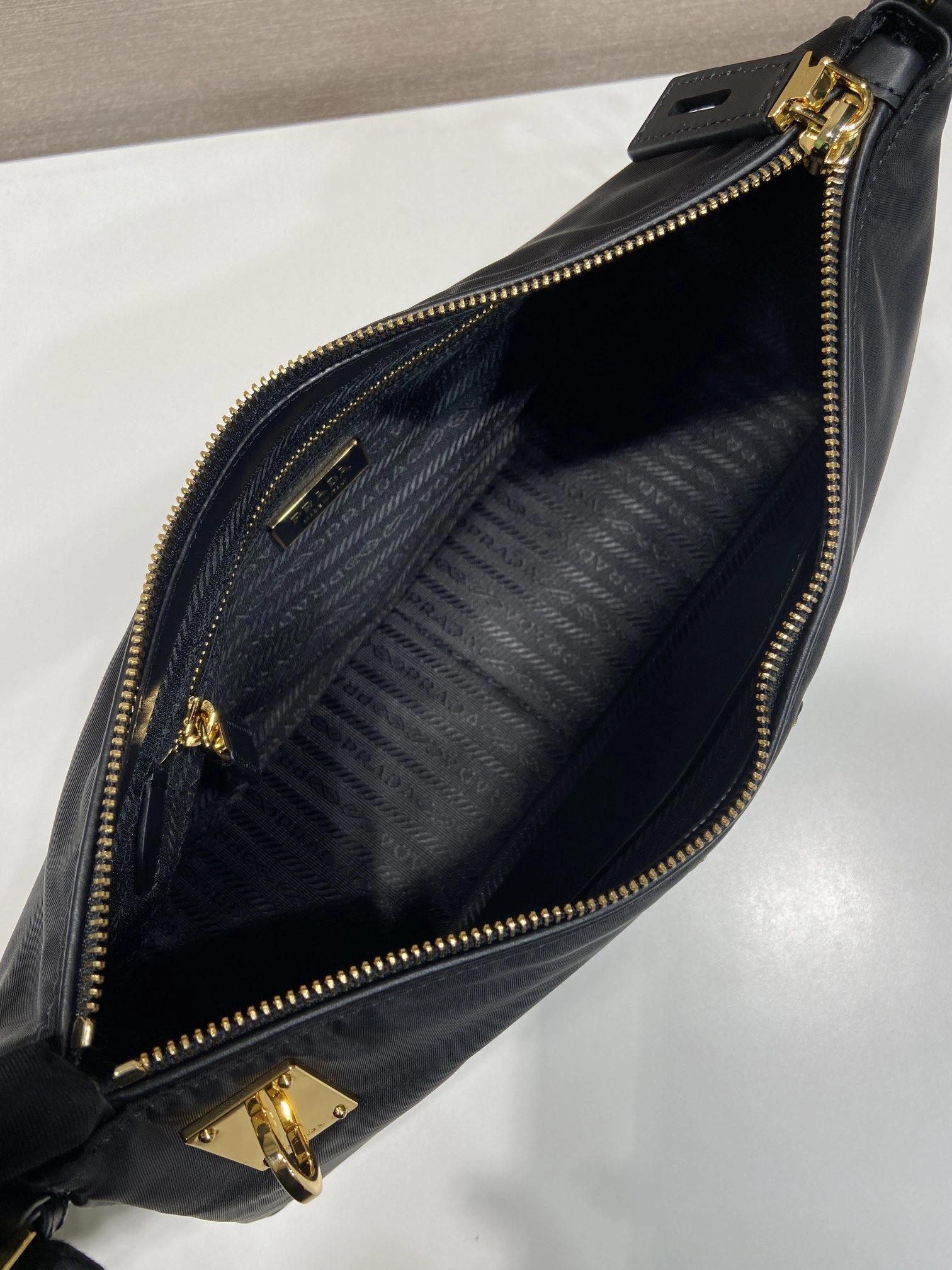Prada Top Handle Bags 4099A-0717