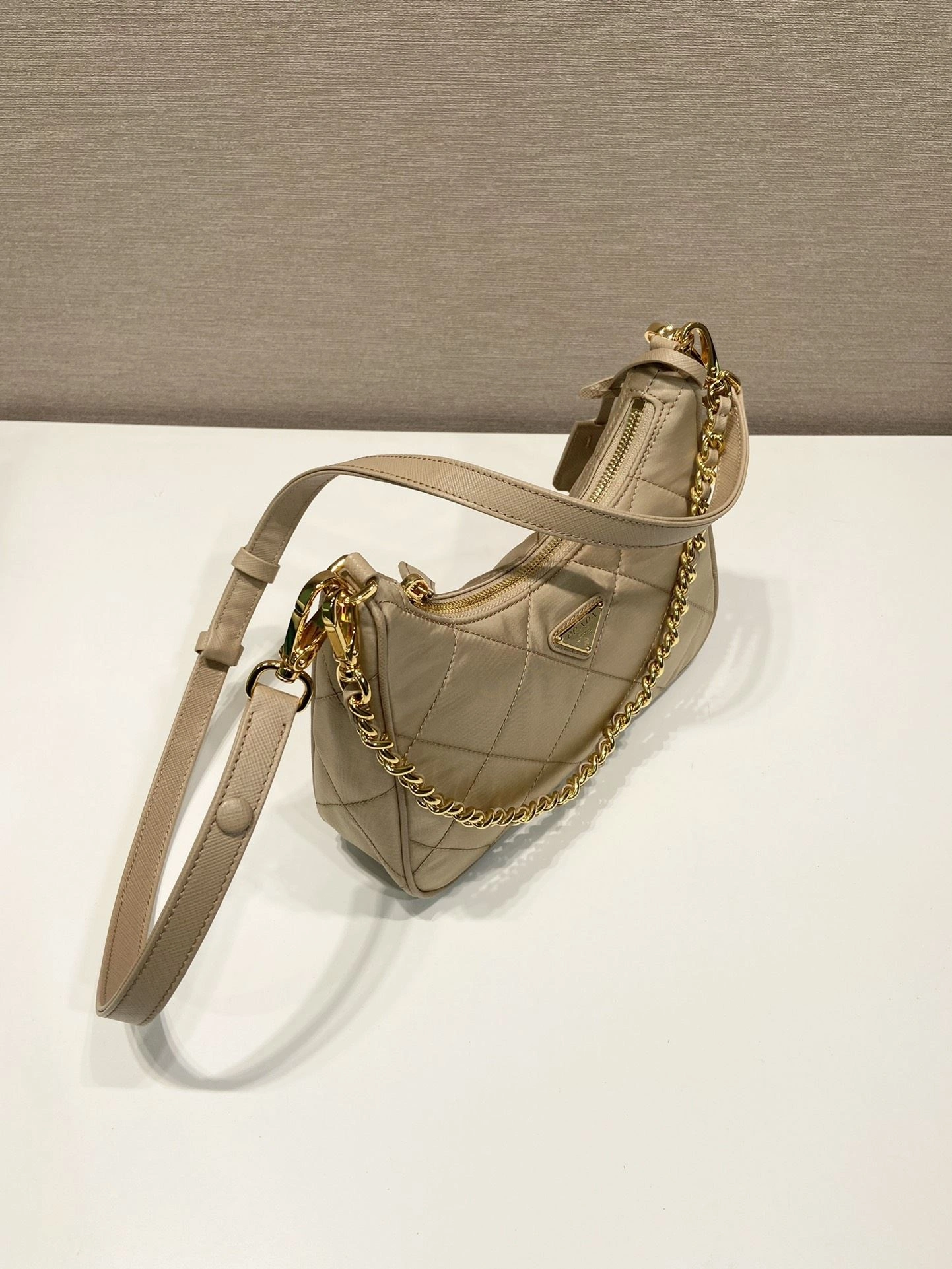 Prada Top Handle Bags 4099A-0724