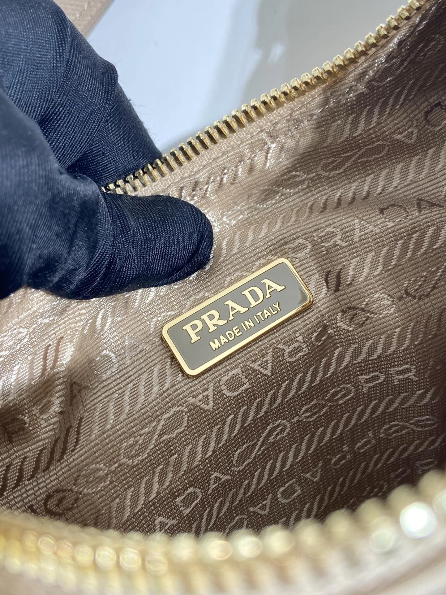 Prada Top Handle Bags 4099A-0724