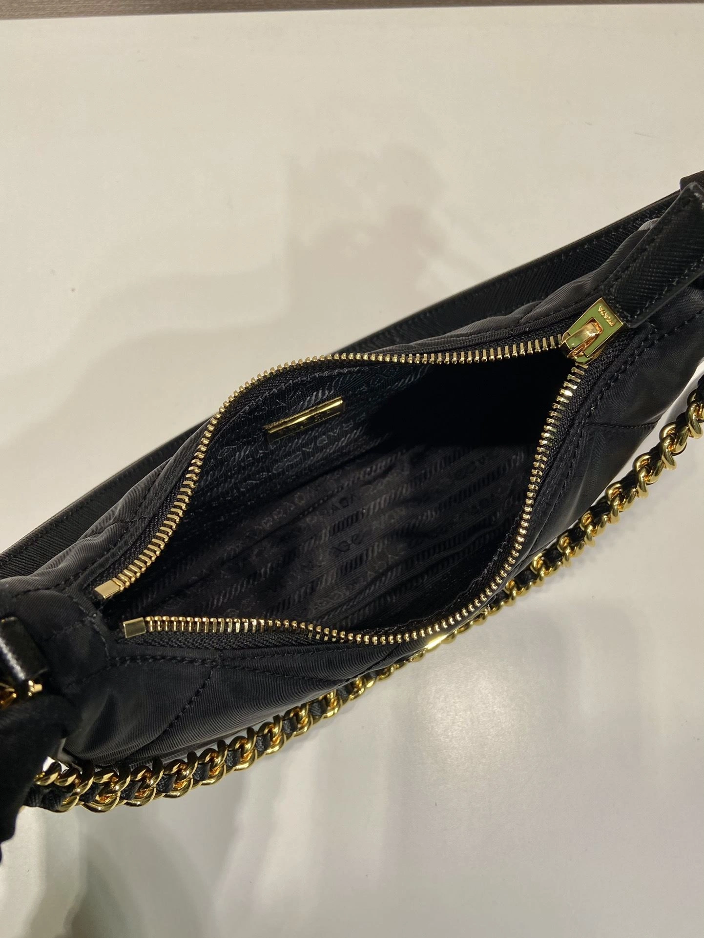 Prada Top Handle Bags 4099A-0725