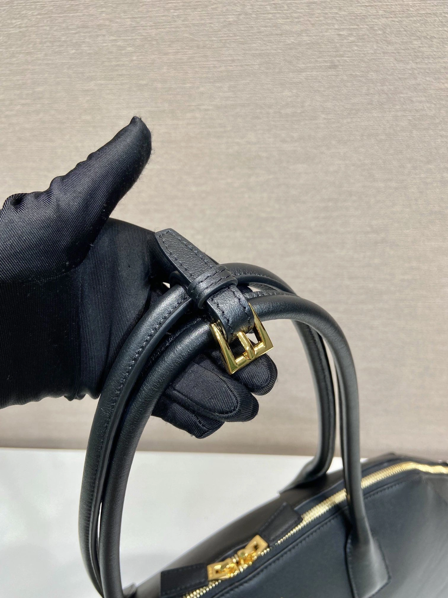 Prada Top Handle Bags 4099A-0738