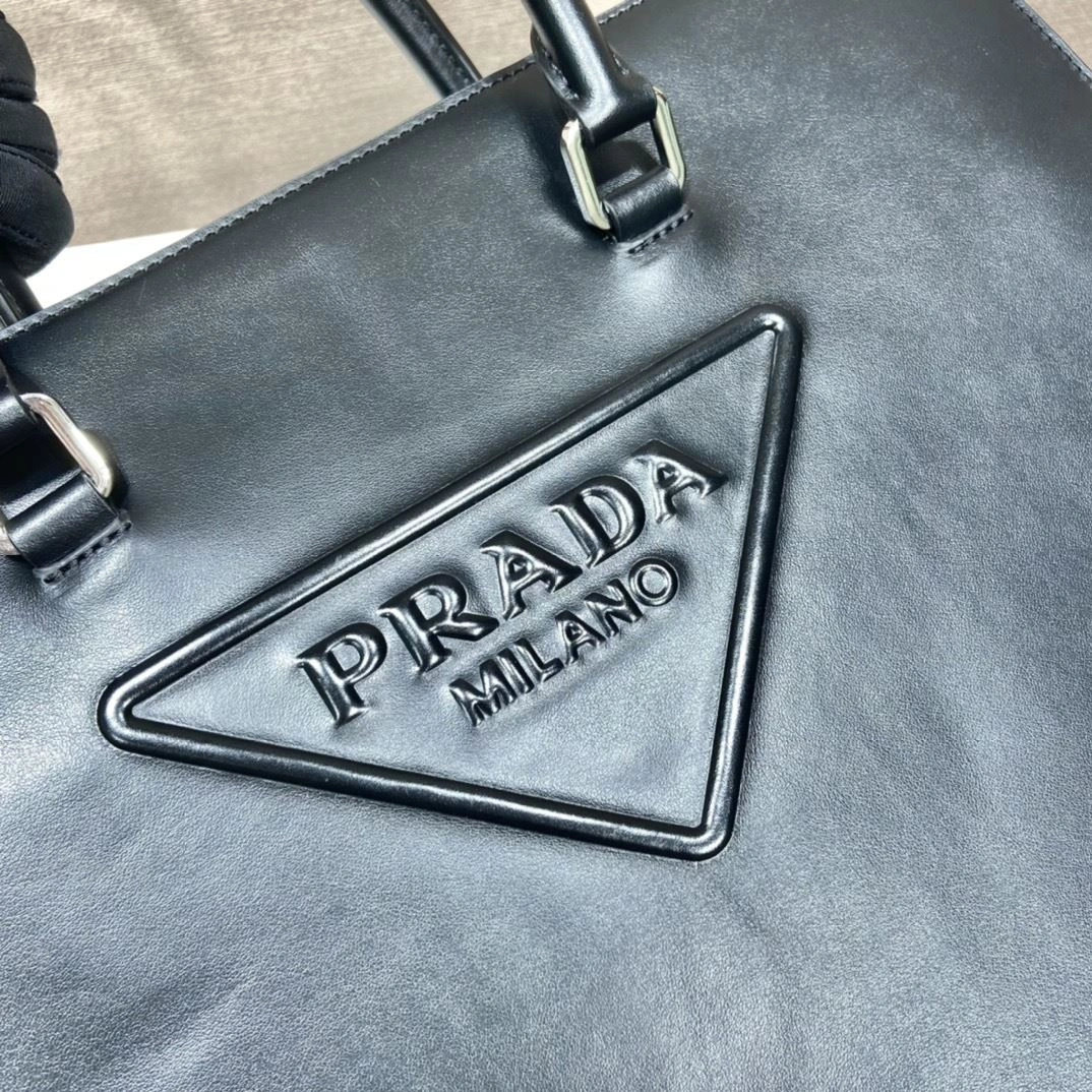 Prada Top Handle Bags 4099A-0739