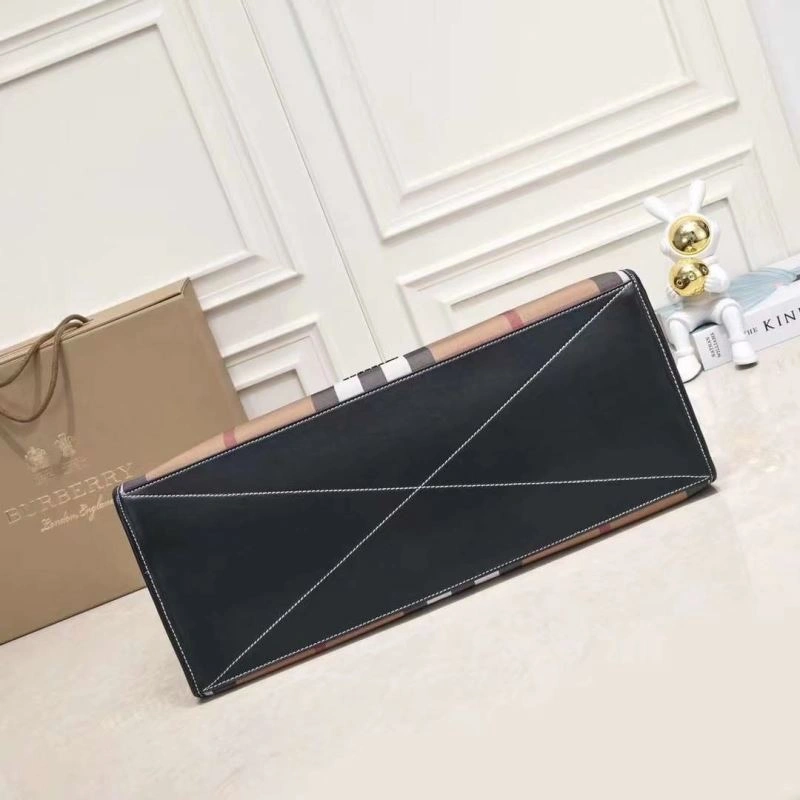 Burberry Shopping Bags 4101C-2751