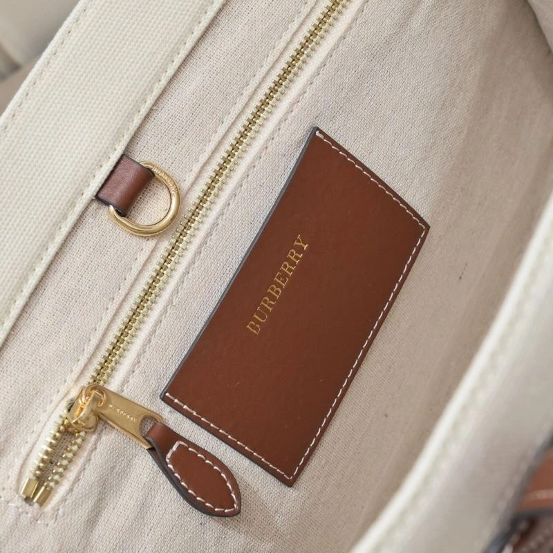 Burberry Shopping Bags 4101C-2766