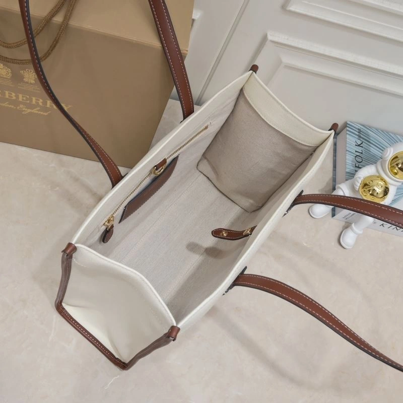 Burberry Shopping Bags 4101C-2766