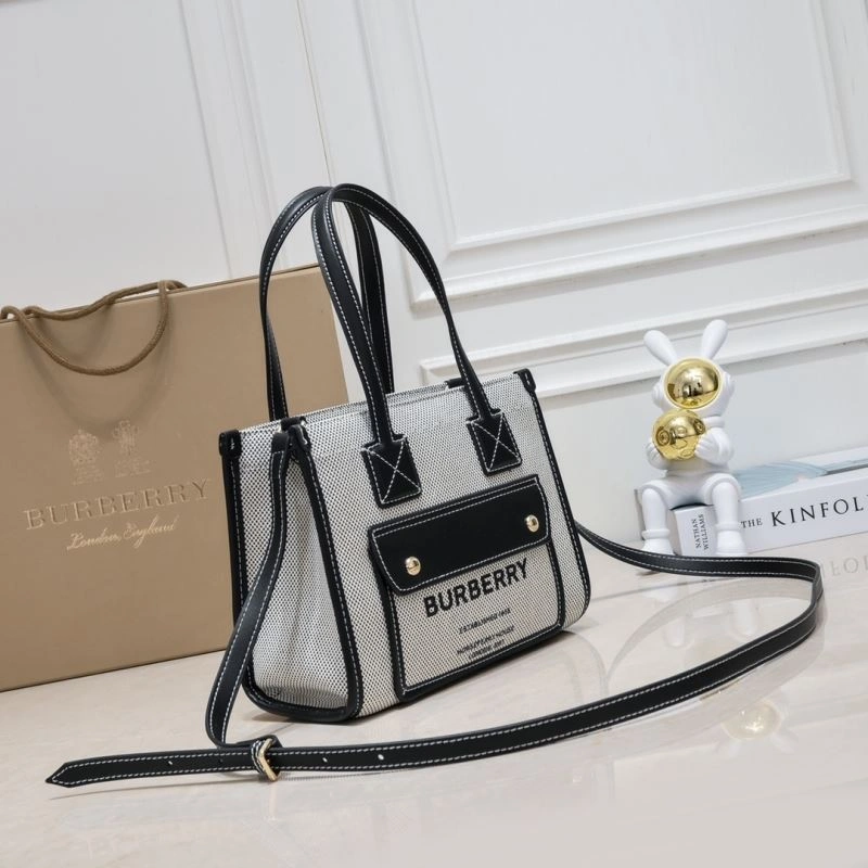 Burberry Shopping Bags 4101C-2770