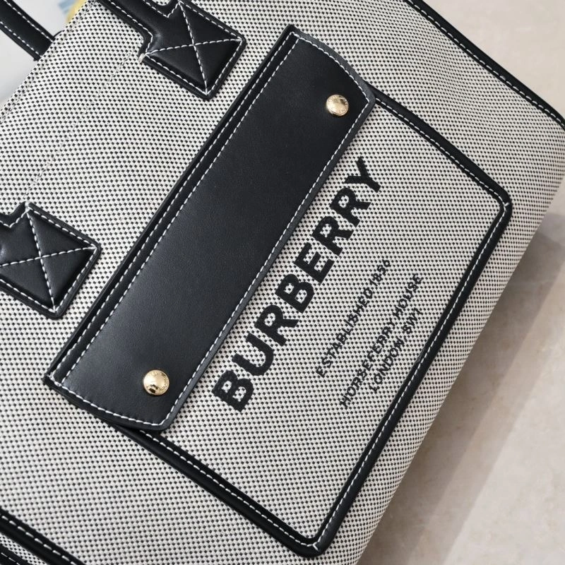 Burberry Shopping Bags 4101C-2771