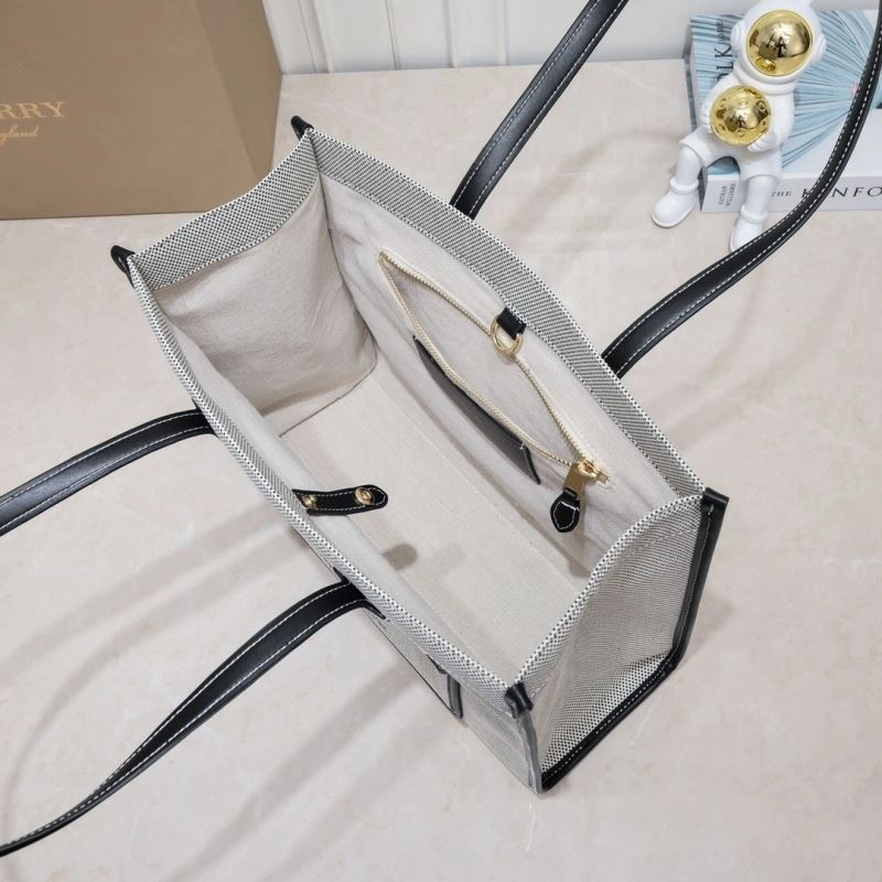 Burberry Shopping Bags 4101C-2771