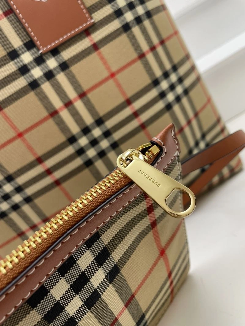 Burberry Shopping Bags 4101C-3058