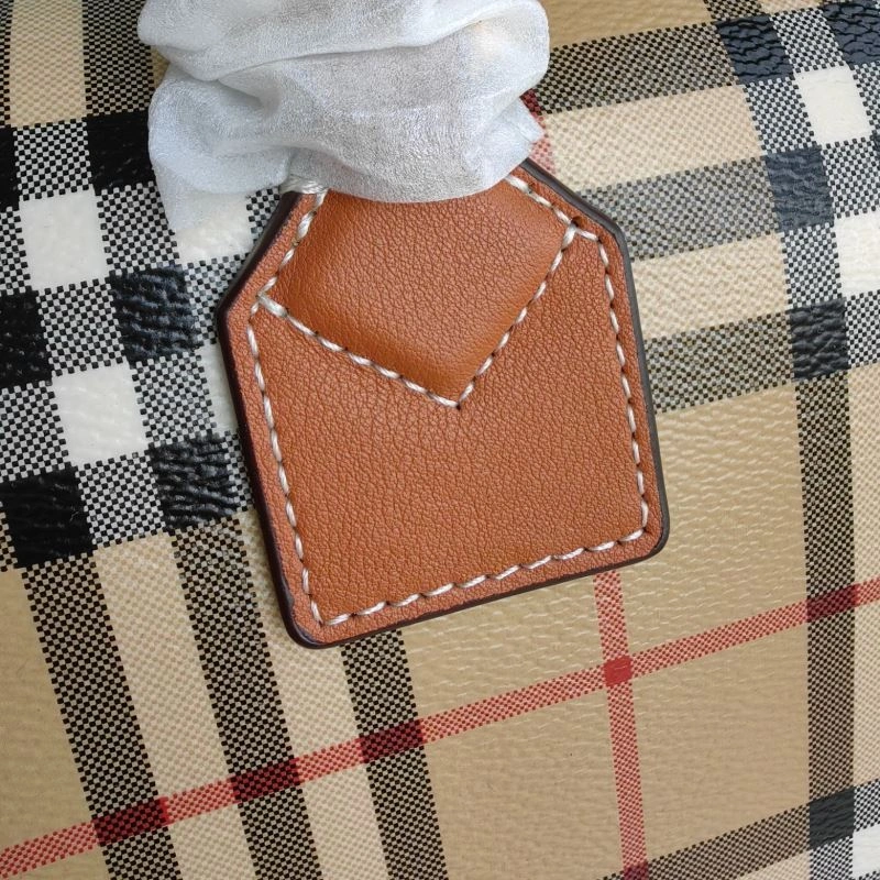 Burberry Speedy Bags 4115-0003