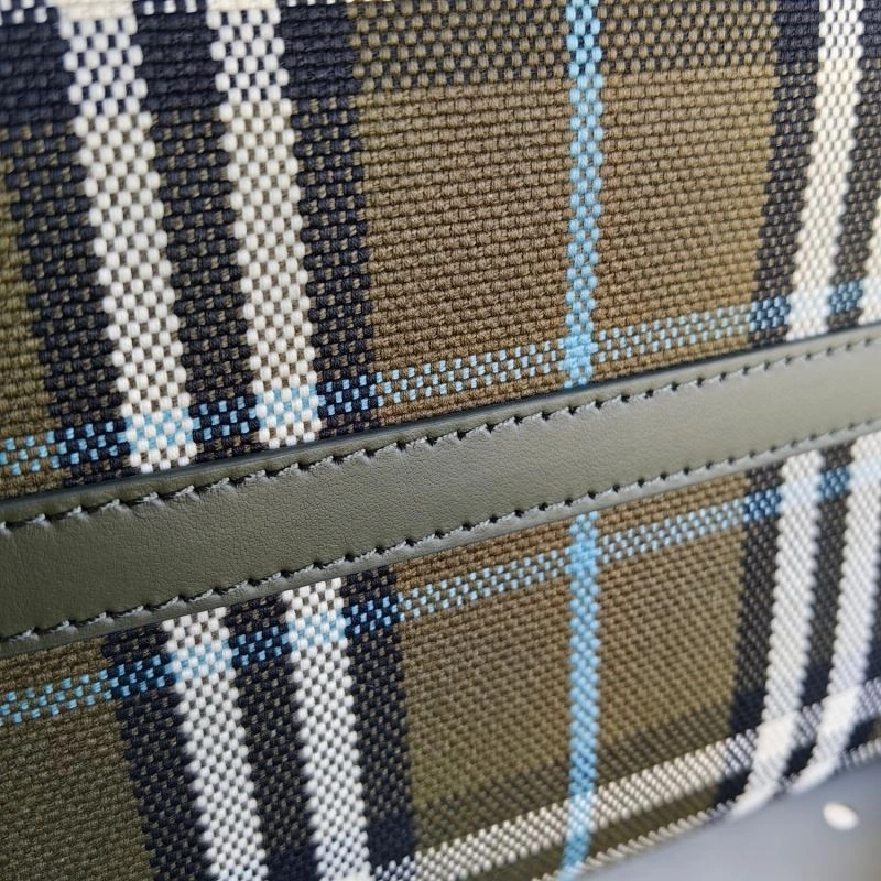 Burberry Shopping Bags 4115-0028