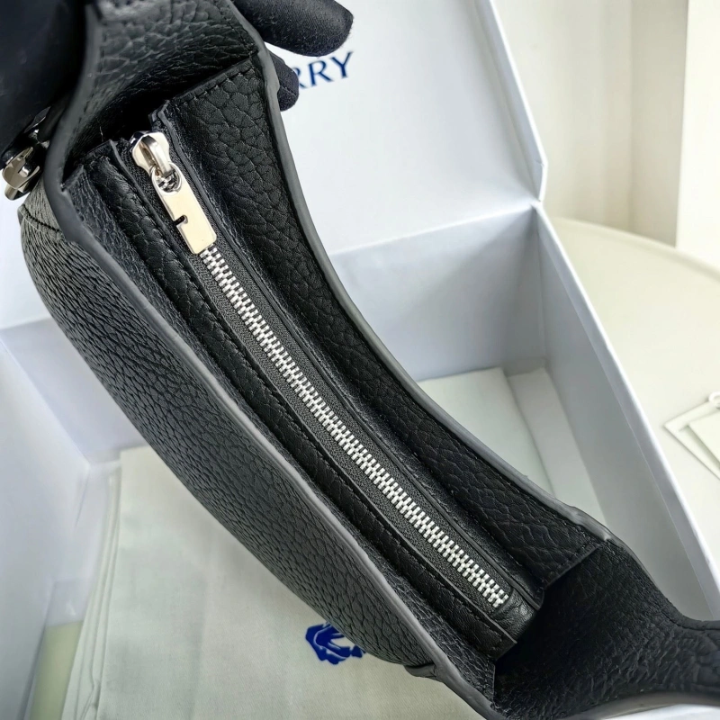 Burberry Top Handle Bags 4115A-0008