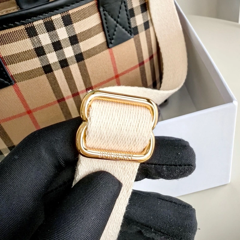 Burberry Top Handle Bags 4115A-0010