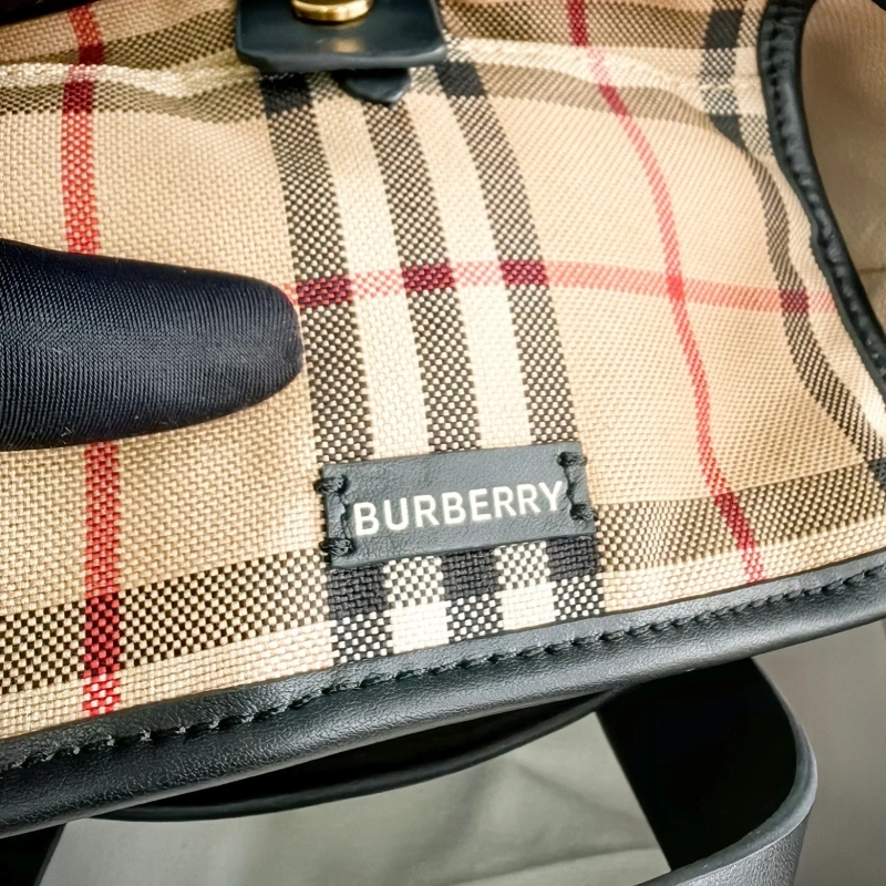 Burberry Top Handle Bags 4115A-0010