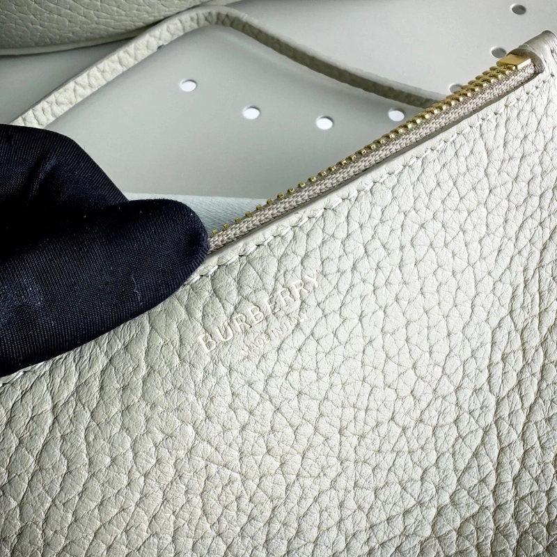 Burberry Top Handle Bags 4115A-0020