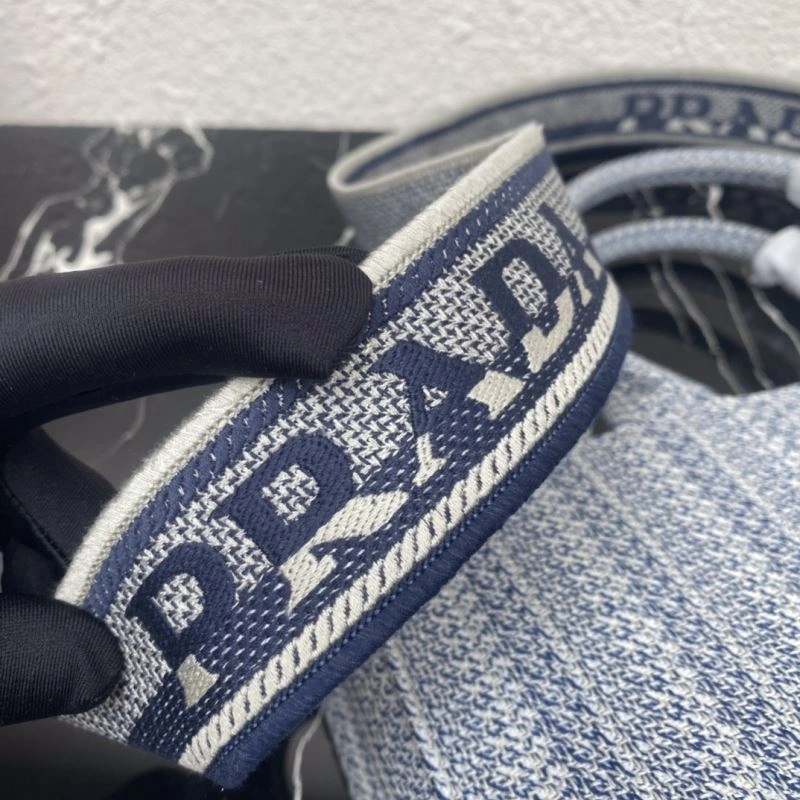 Prada Shopping Bags 4135A-0121